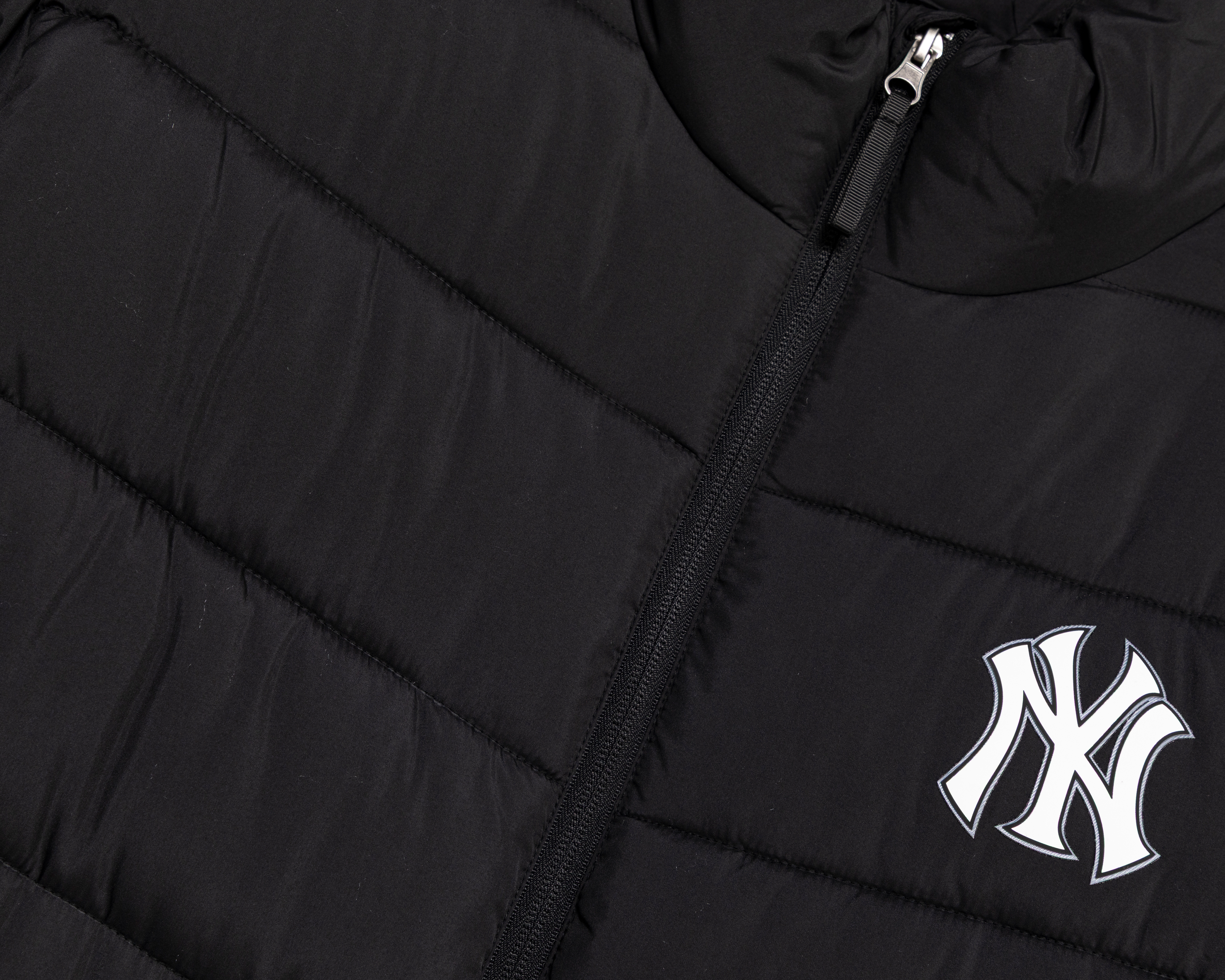 Foto 4 pulgar | Foto 3 | Chamarra MLB New York Yankees para Hombre
