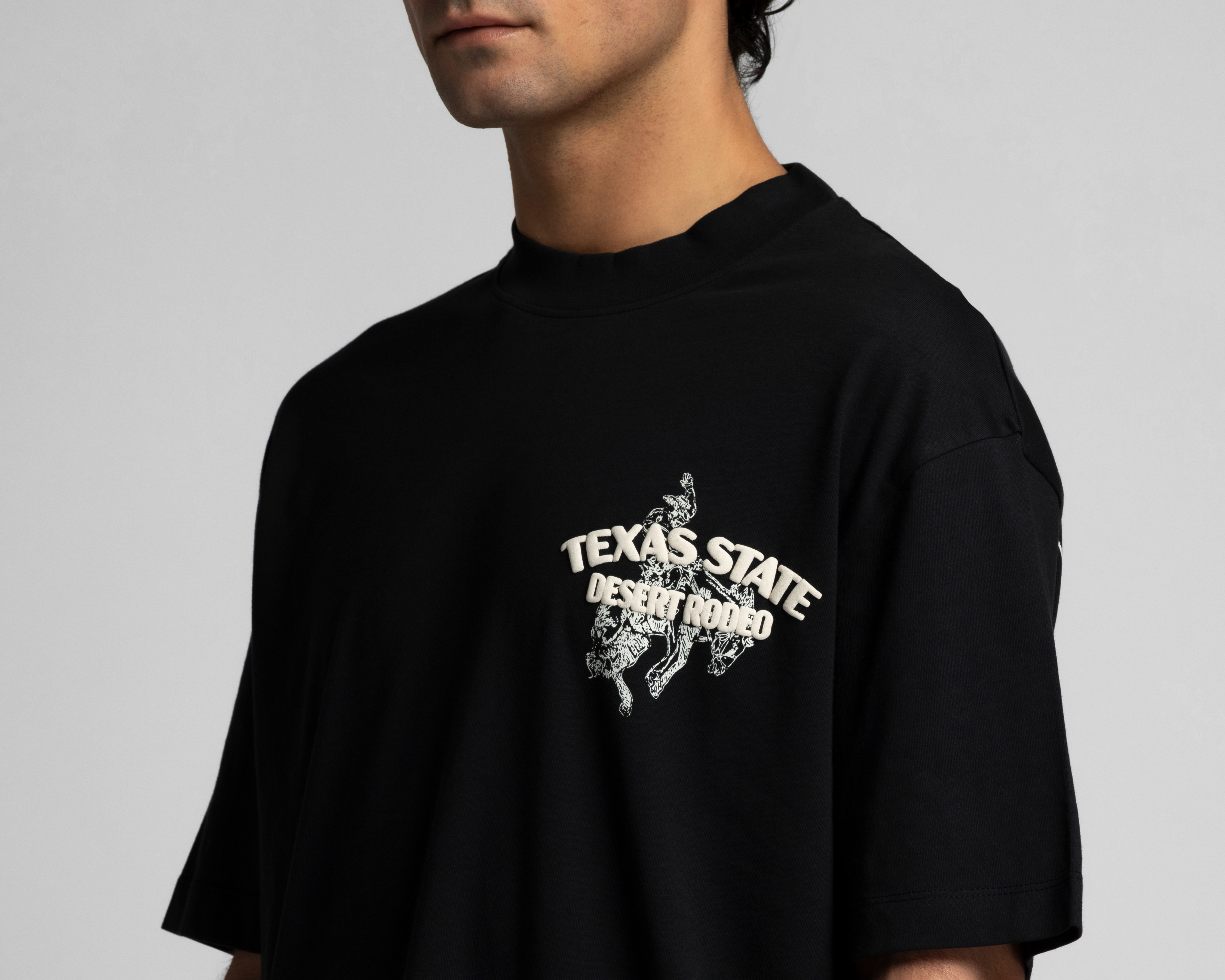 Foto 4 | Foto 4 | Playera de Cuello Redondo Negra Refill para Hombre