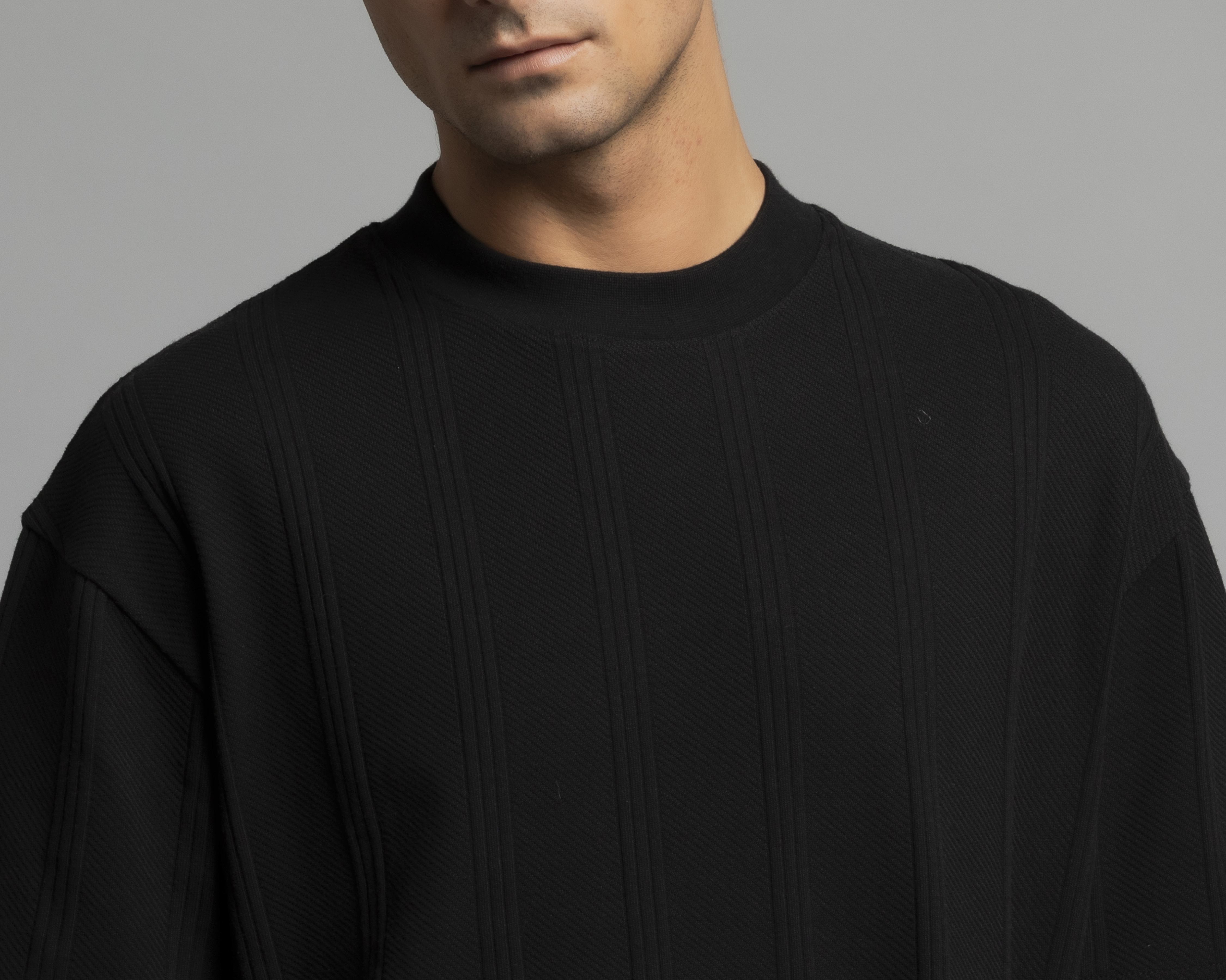 Foto 5 pulgar | Foto 4 | Playera de Cuello Redondo Negra Strona para Hombre