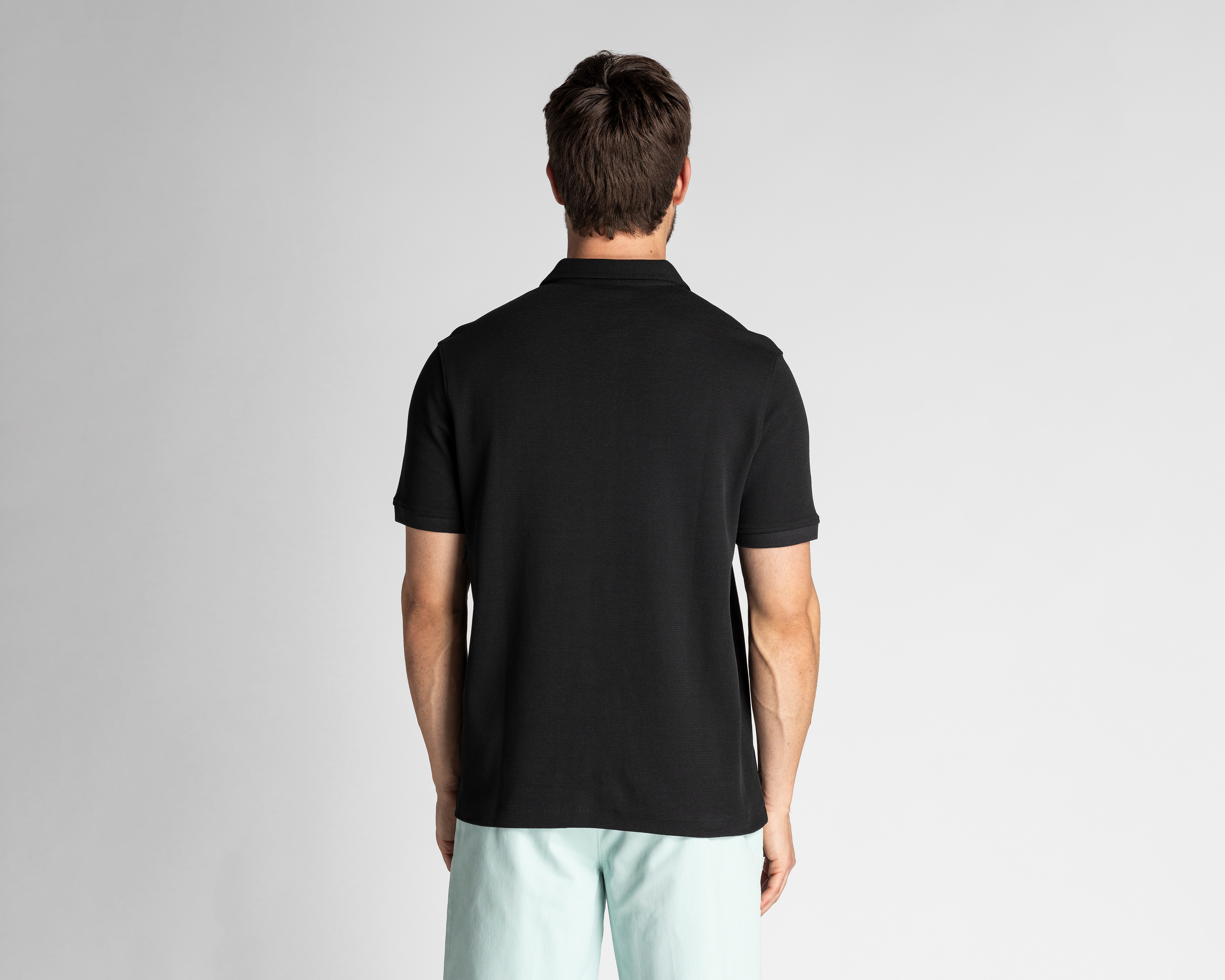 Foto 4 pulgar | Foto 3 | Playera Polo Strona Negra para Hombre