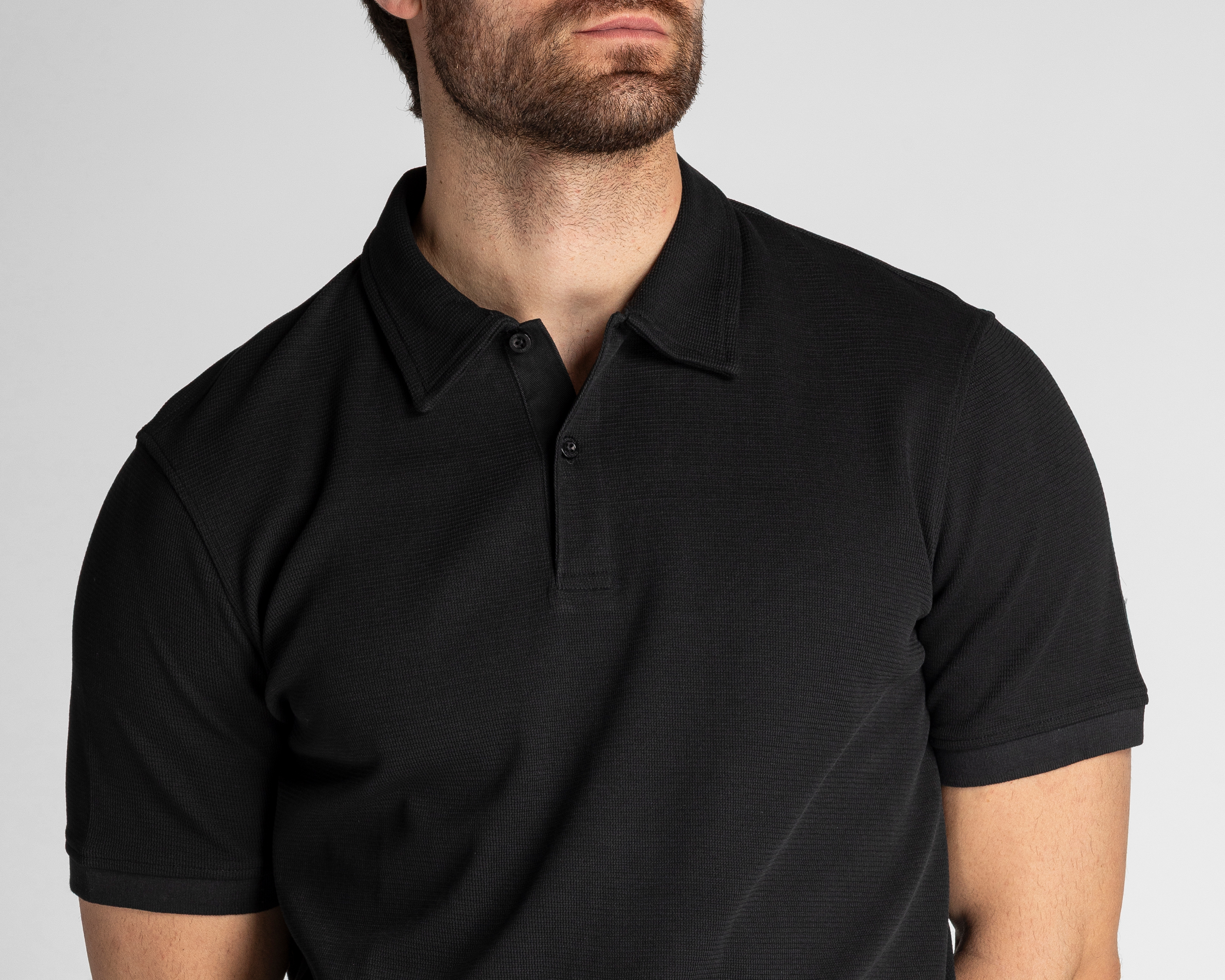 Foto 5 pulgar | Foto 4 | Playera Polo Strona Negra para Hombre