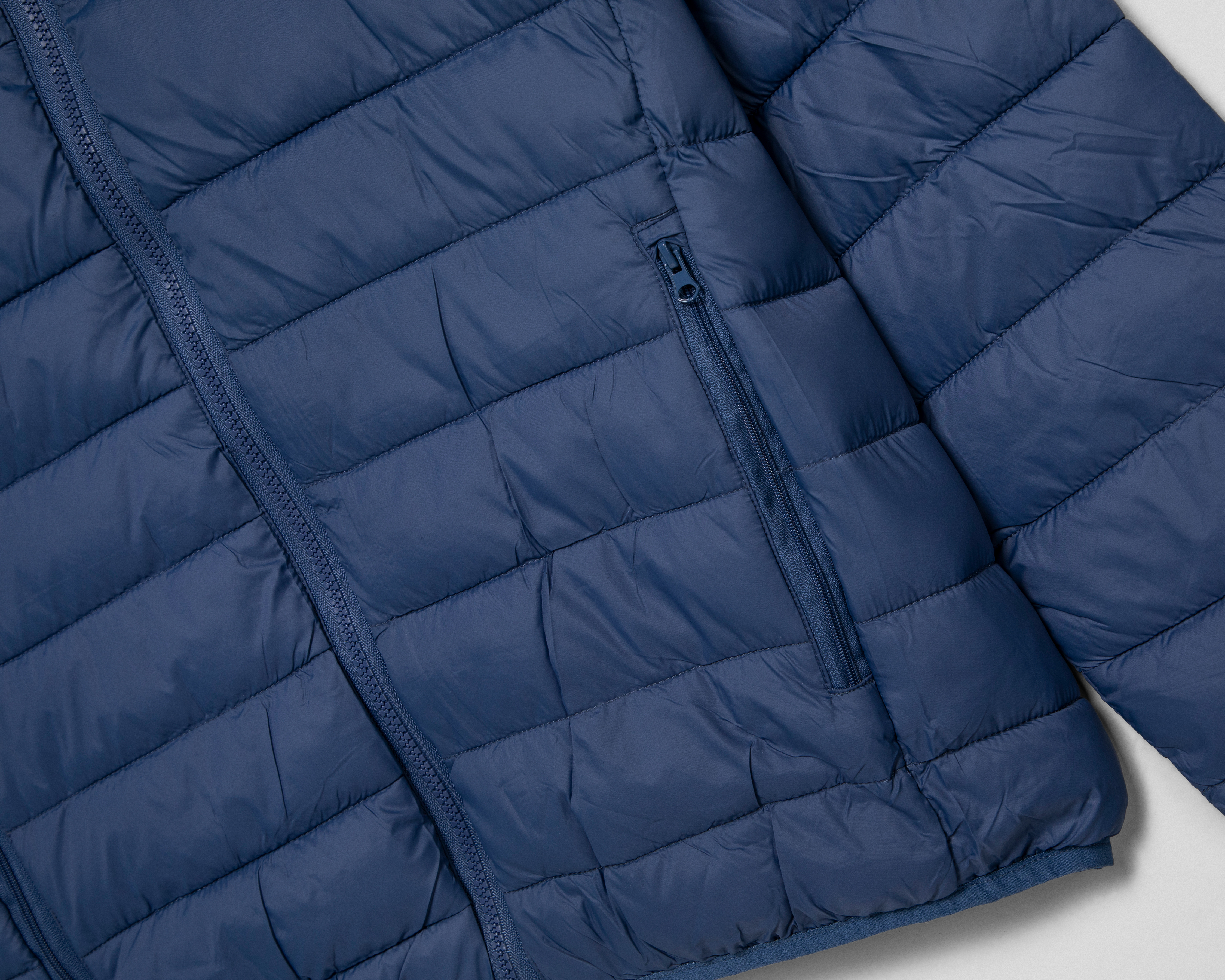 Foto 4 pulgar | Foto 3 | Chamarra Capitonada Champion para Hombre