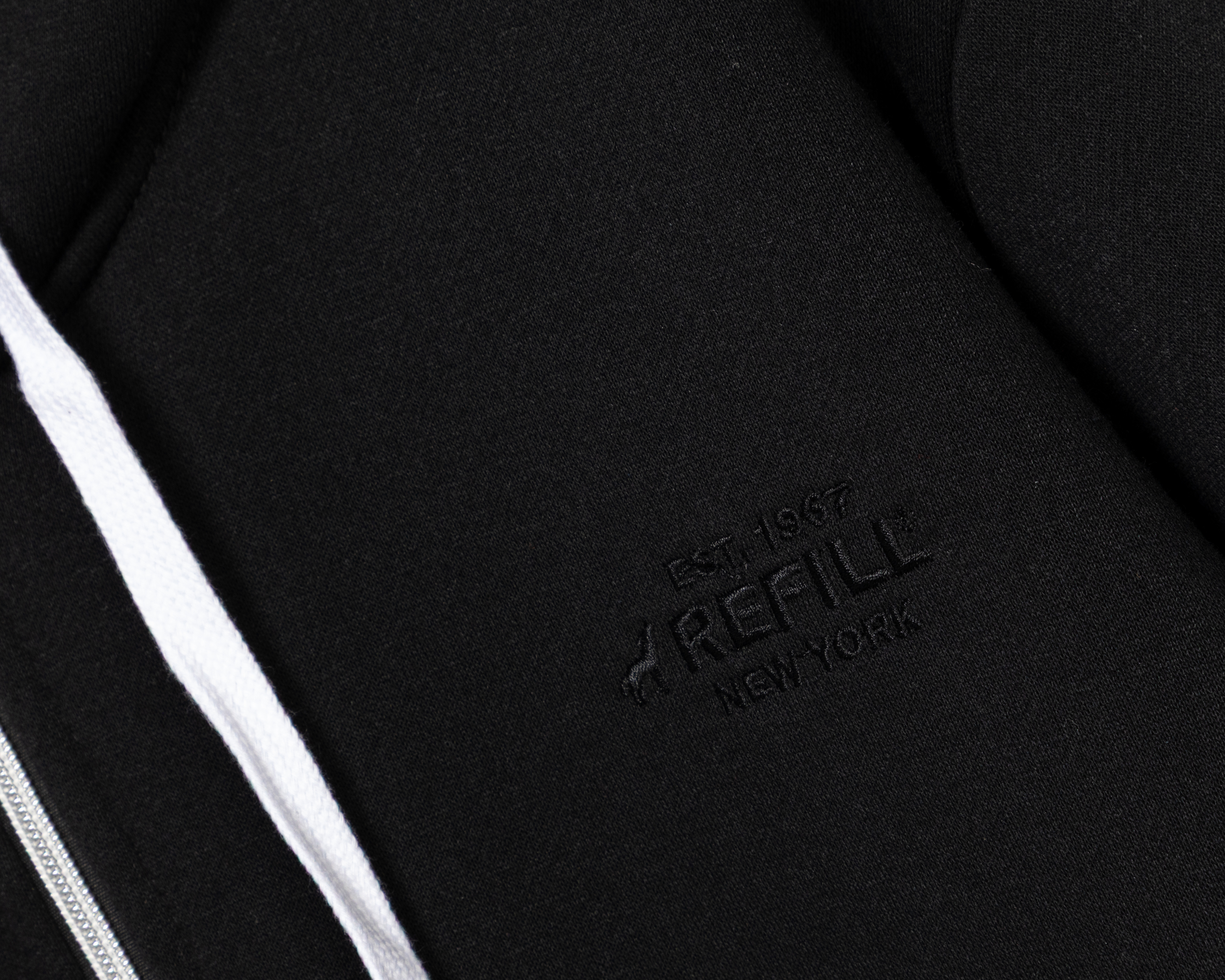 Foto 4 pulgar | Foto 3 | Sudadera con Capucha Refill para Hombre