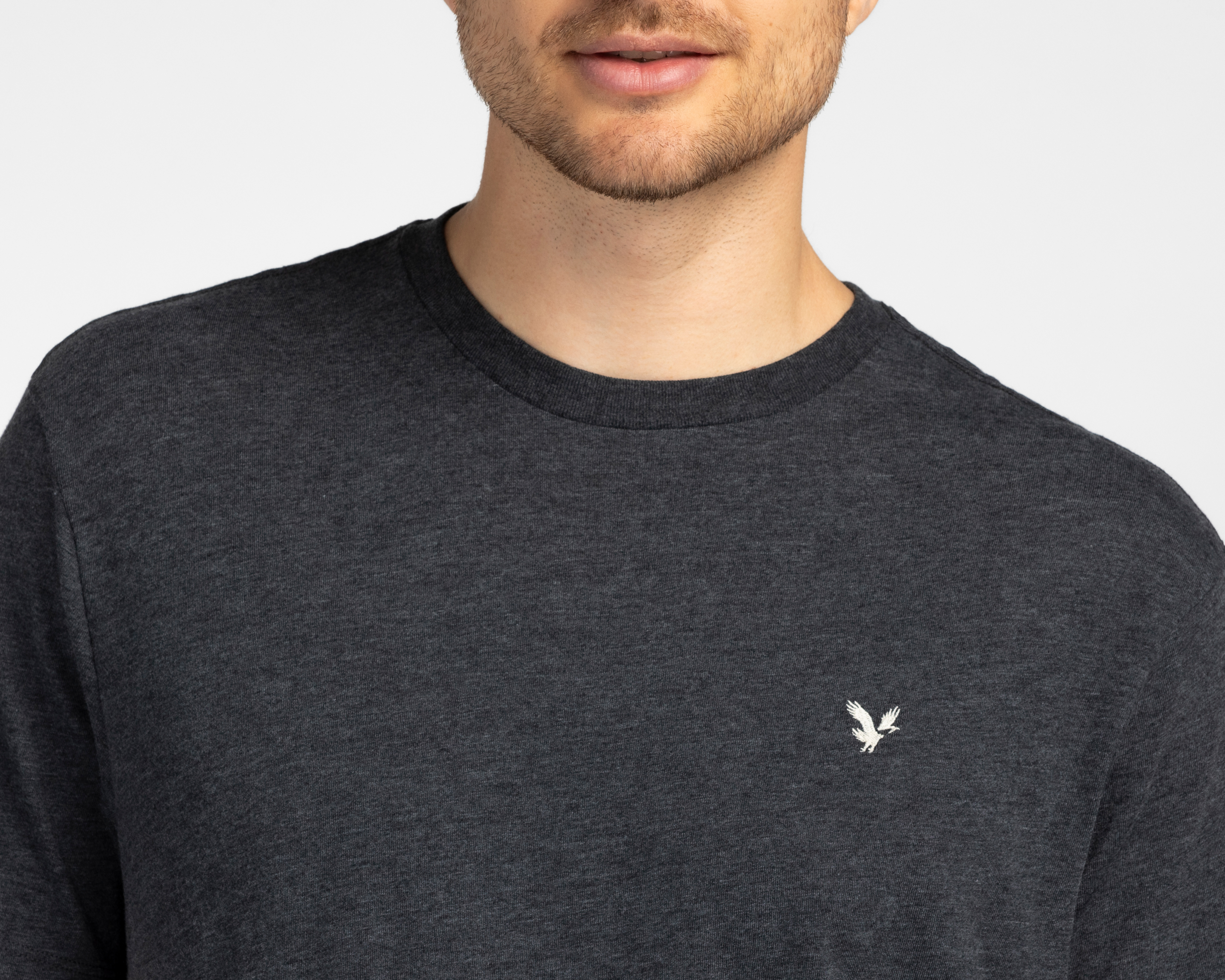 Foto 4 pulgar | Foto 3 | Playera de Cuello Redondo Negro American Eagle para Hombre