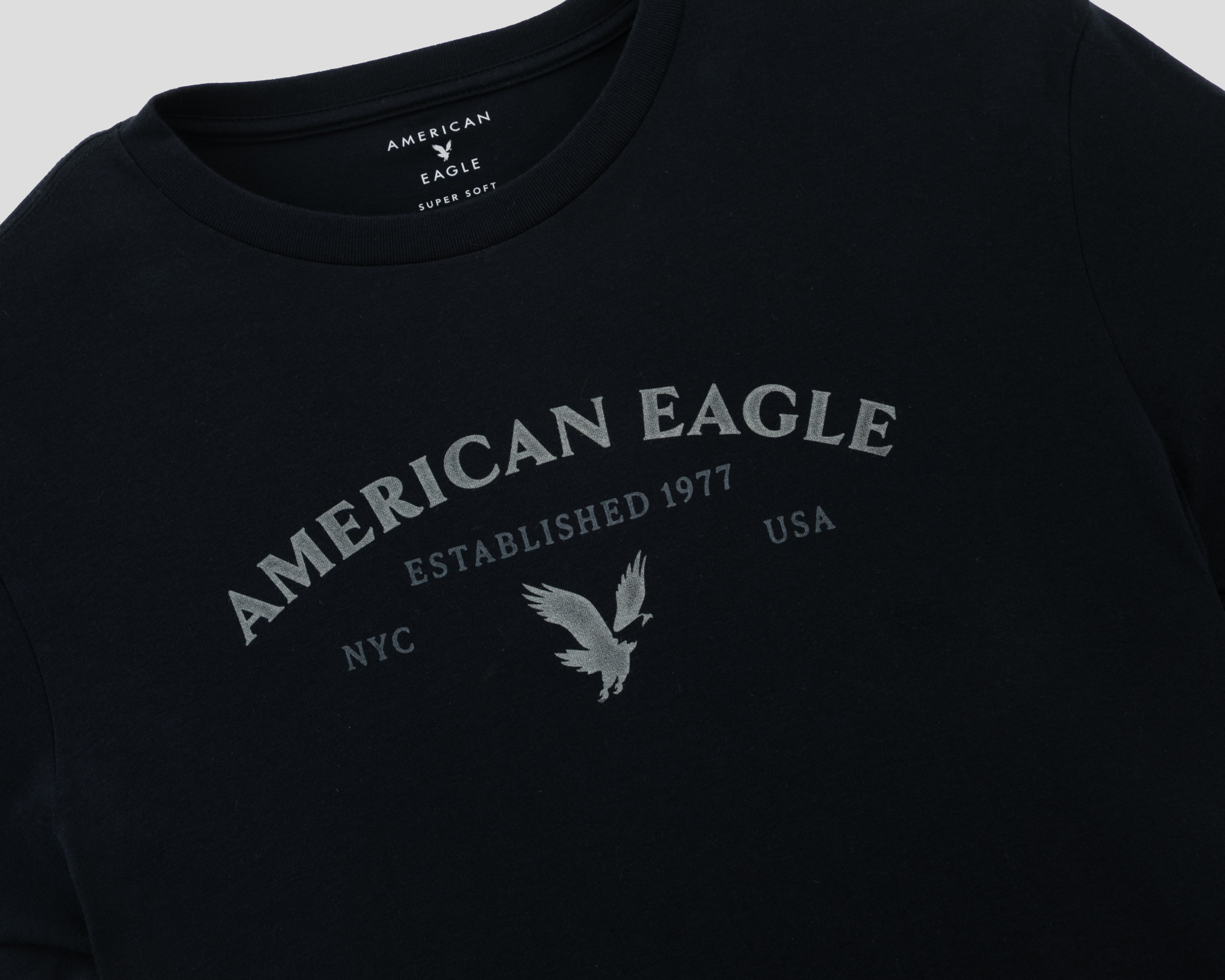 Foto 4 pulgar | Foto 3 | Playera de Cuello Redondo Negro American Eagle para Hombre