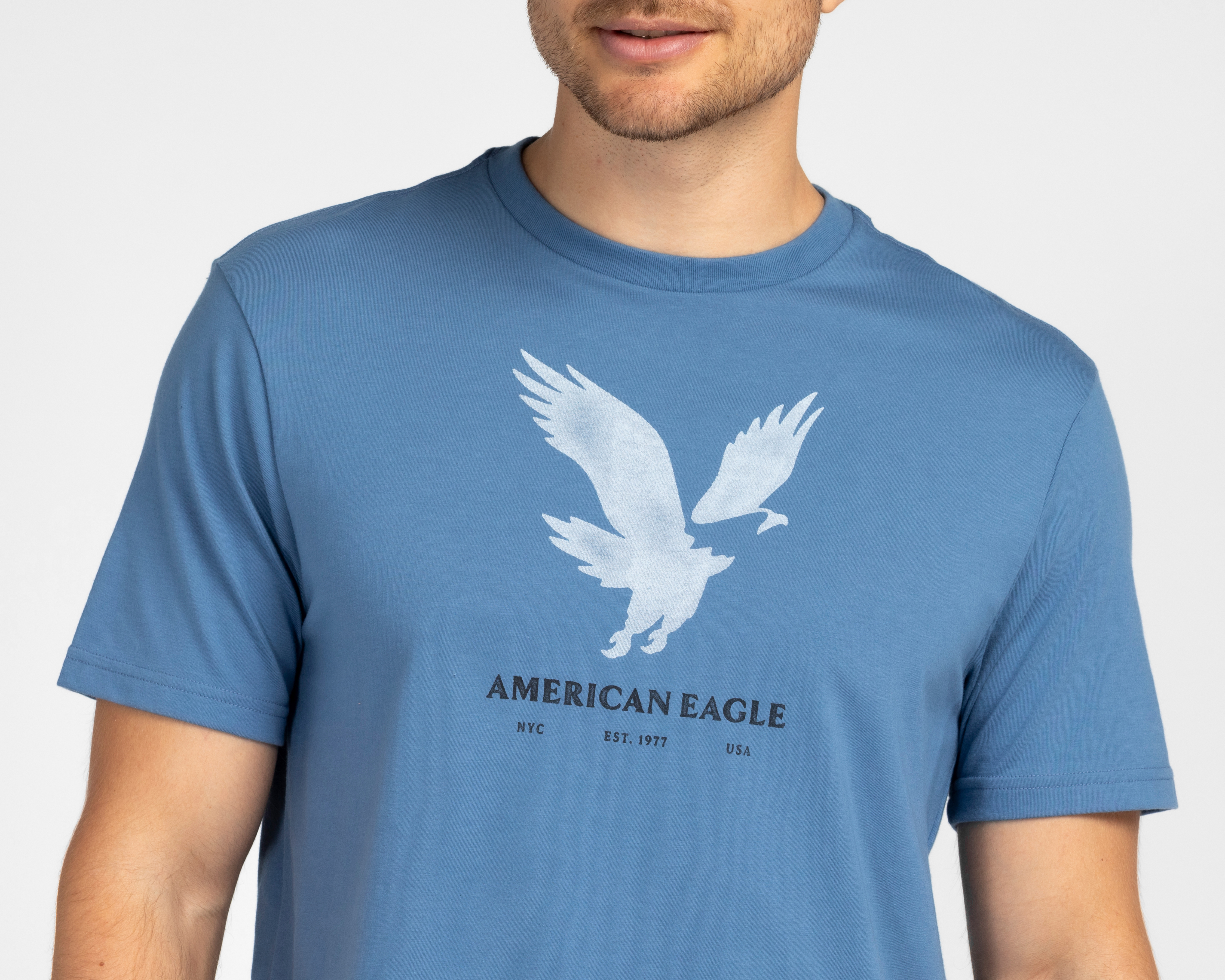Foto 4 pulgar | Foto 3 | Playera de Cuello Redondo Azul American Eagle para Hombre