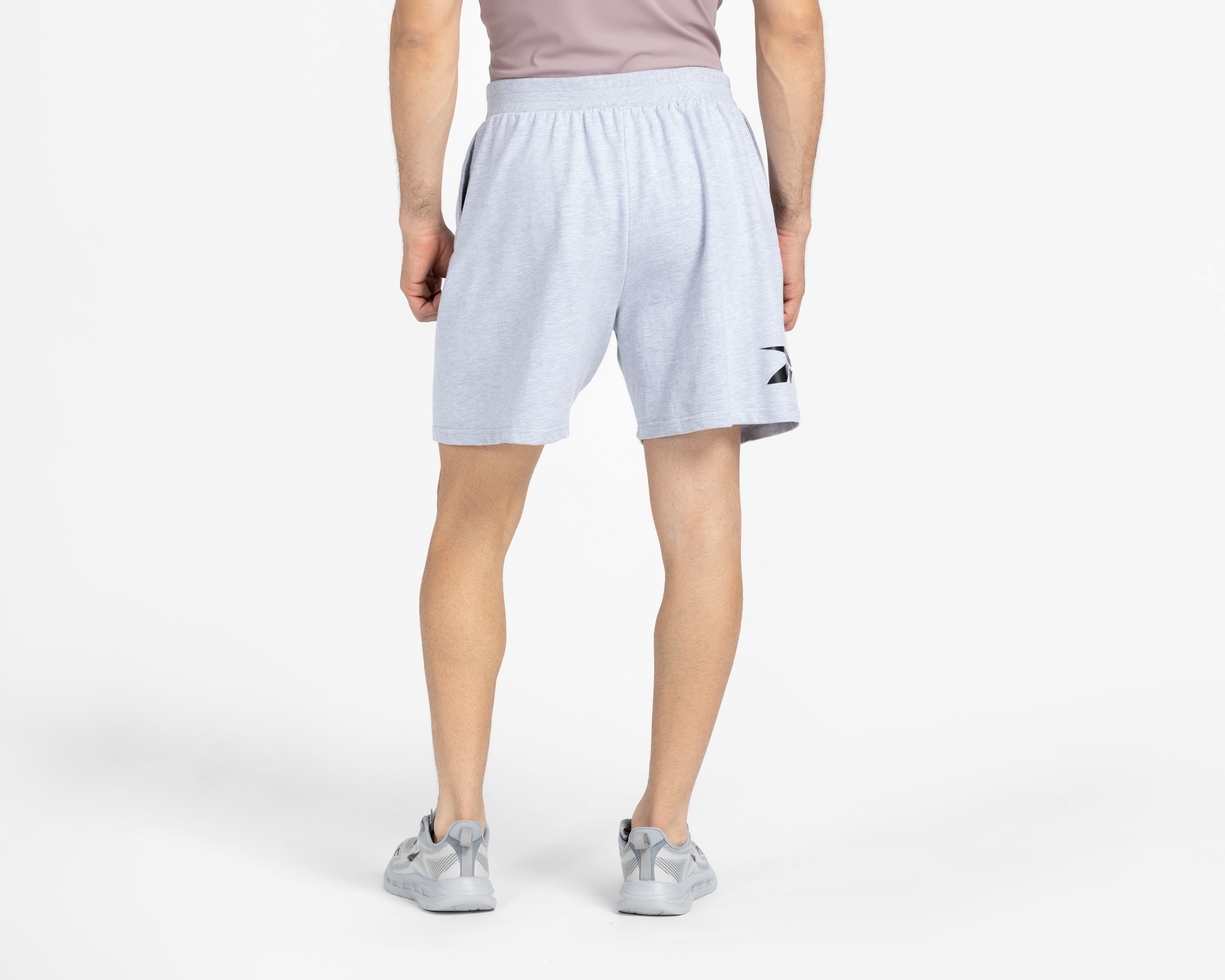 Foto 3 pulgar | Foto 2 | Short Deportivo Reebok para Hombre