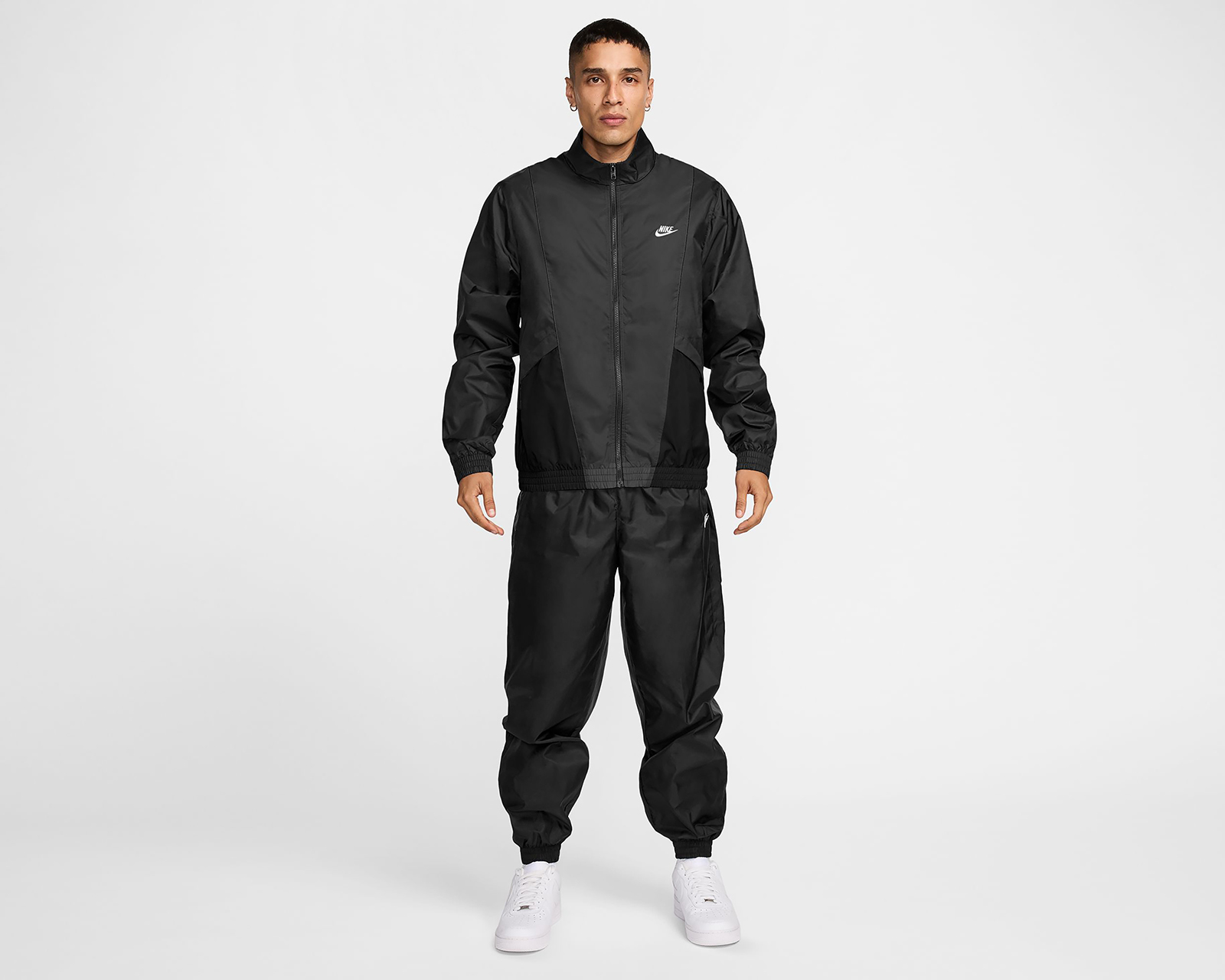 Foto 2 pulgar | Foto 1 | Conjunto de Pants y Chamarra Nike Club para Hombre