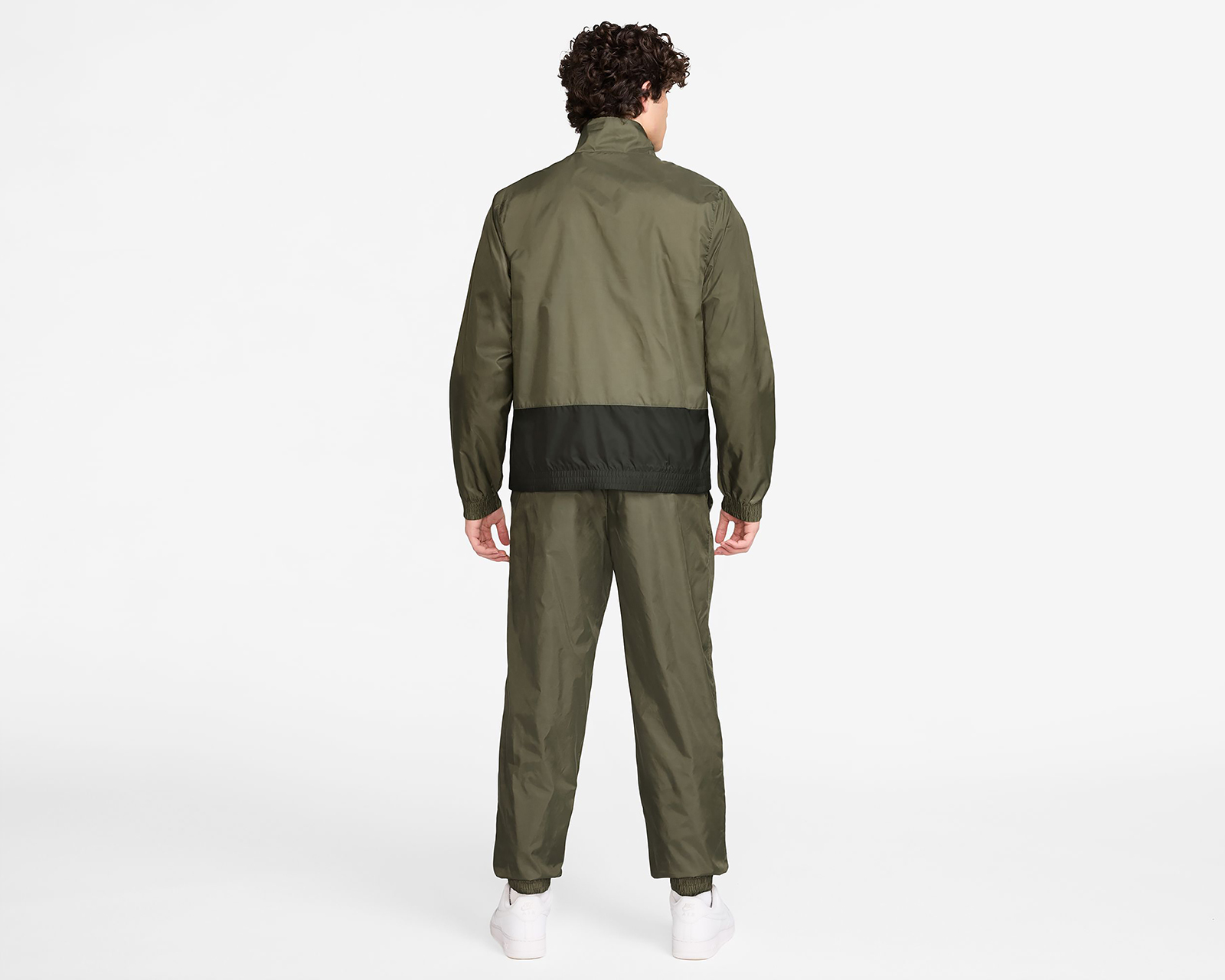 Foto 3 pulgar | Foto 2 | Conjunto de Pants y Chamarra Nike Club para Hombre