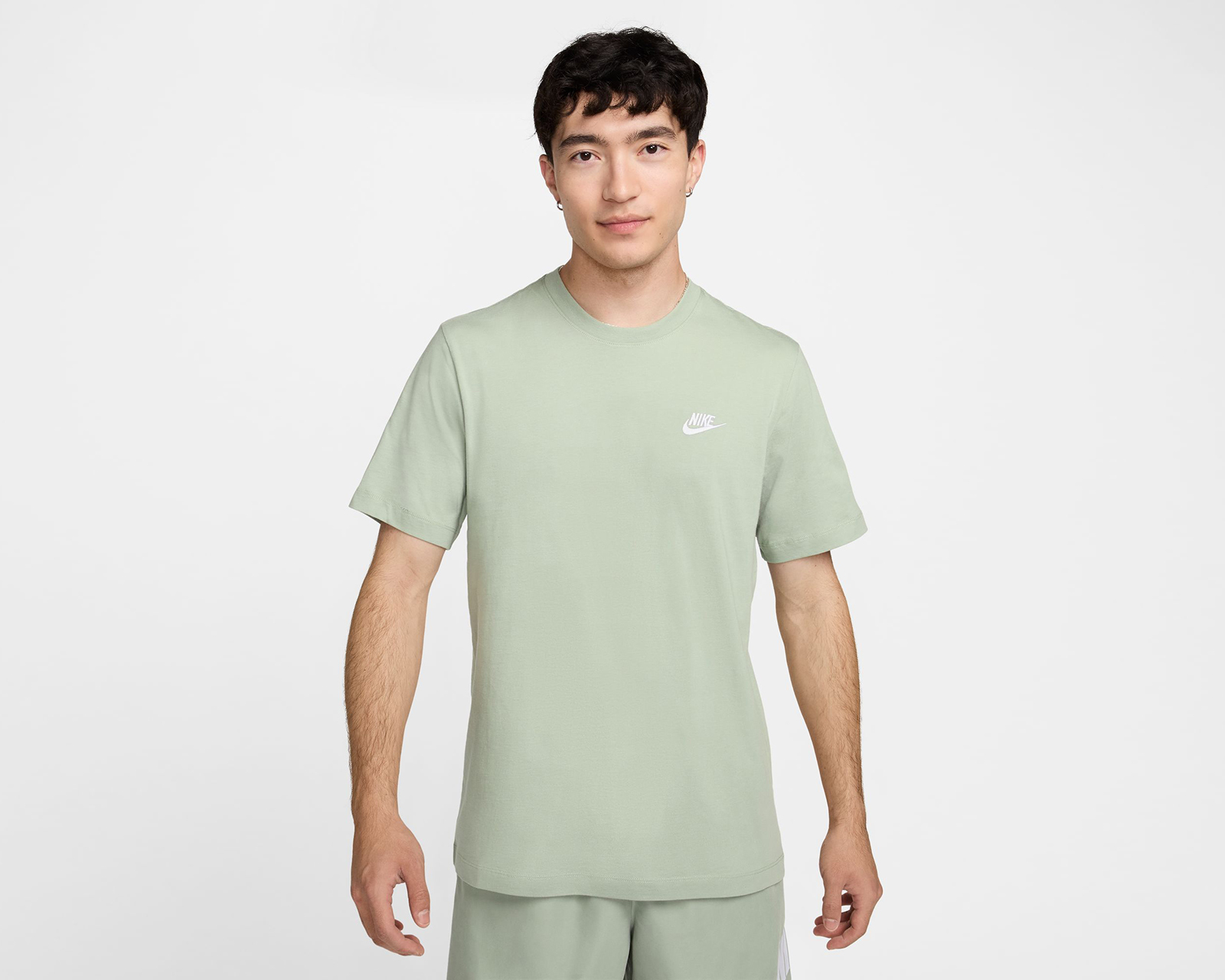 Foto 2 pulgar | Foto 1 | Playera de Entrenamiento Nike Sports Wear Club para Hombre
