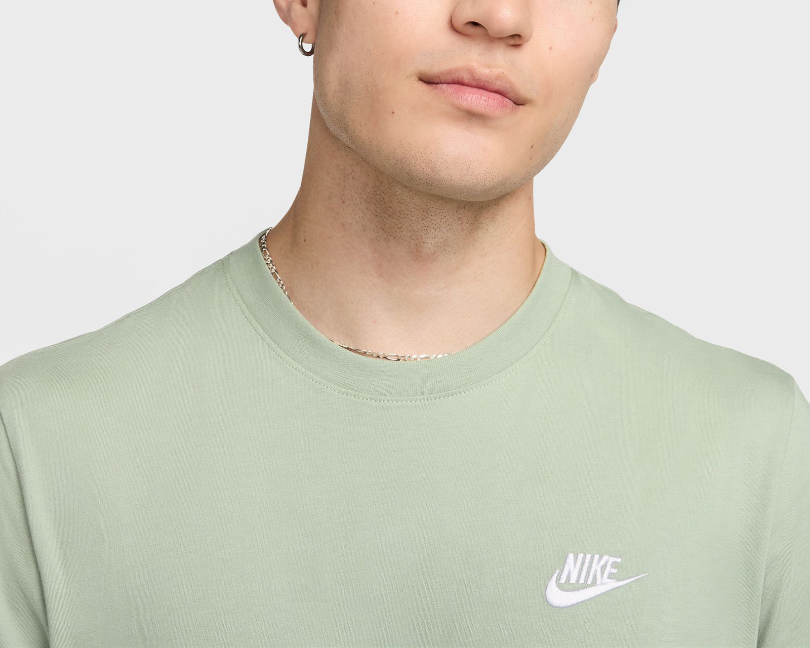 Foto 4 pulgar | Foto 3 | Playera de Entrenamiento Nike Sports Wear Club para Hombre