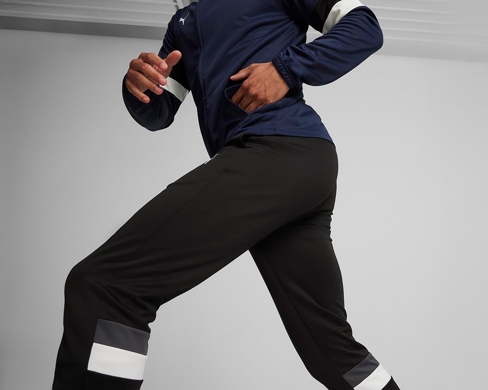 Foto 6 pulgar | Foto 5 | Pants Deportivo Puma DryCELL para Hombre