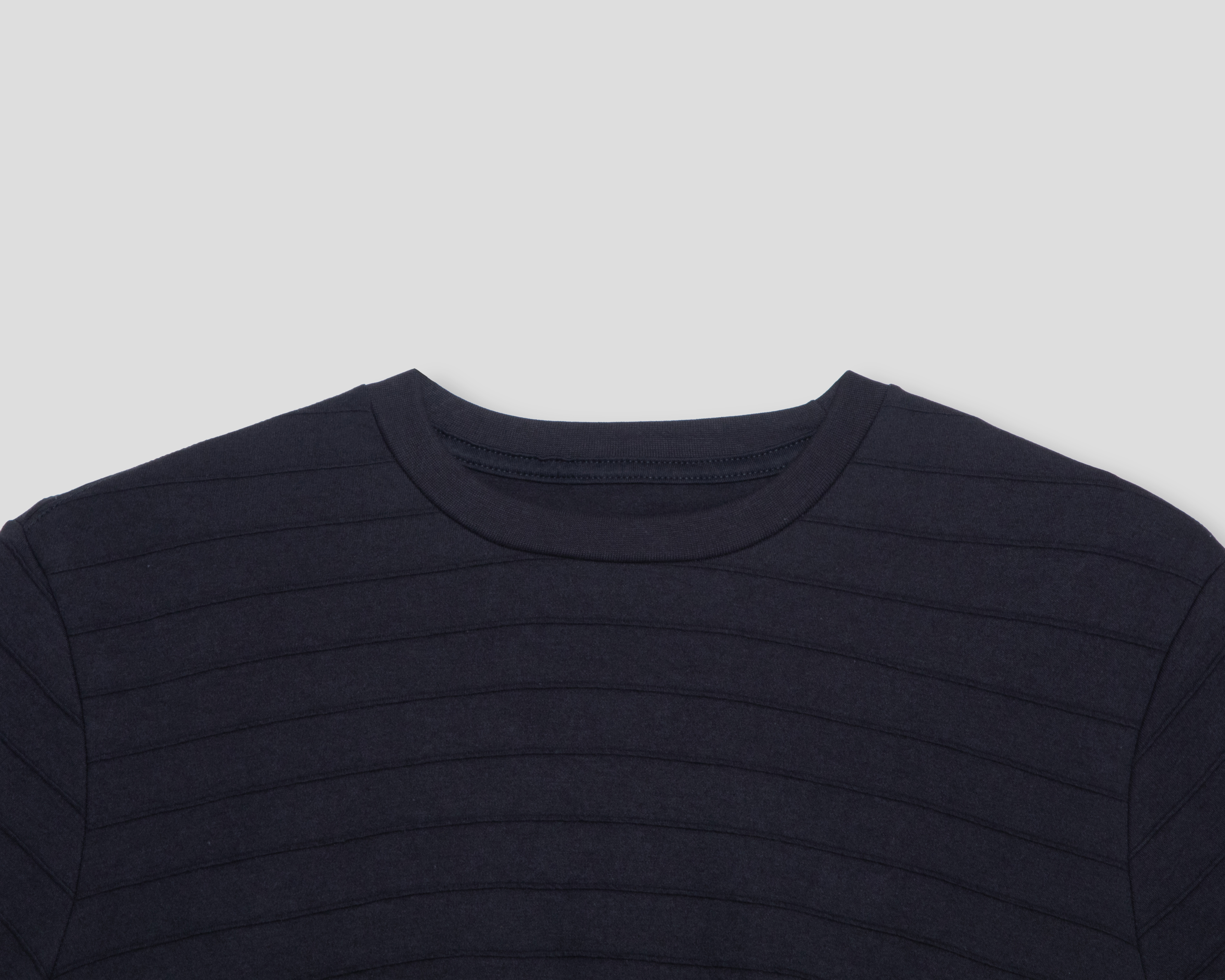 Foto 4 pulgar | Foto 3 | Playera de Cuello Redondo Negra Refill para Hombre