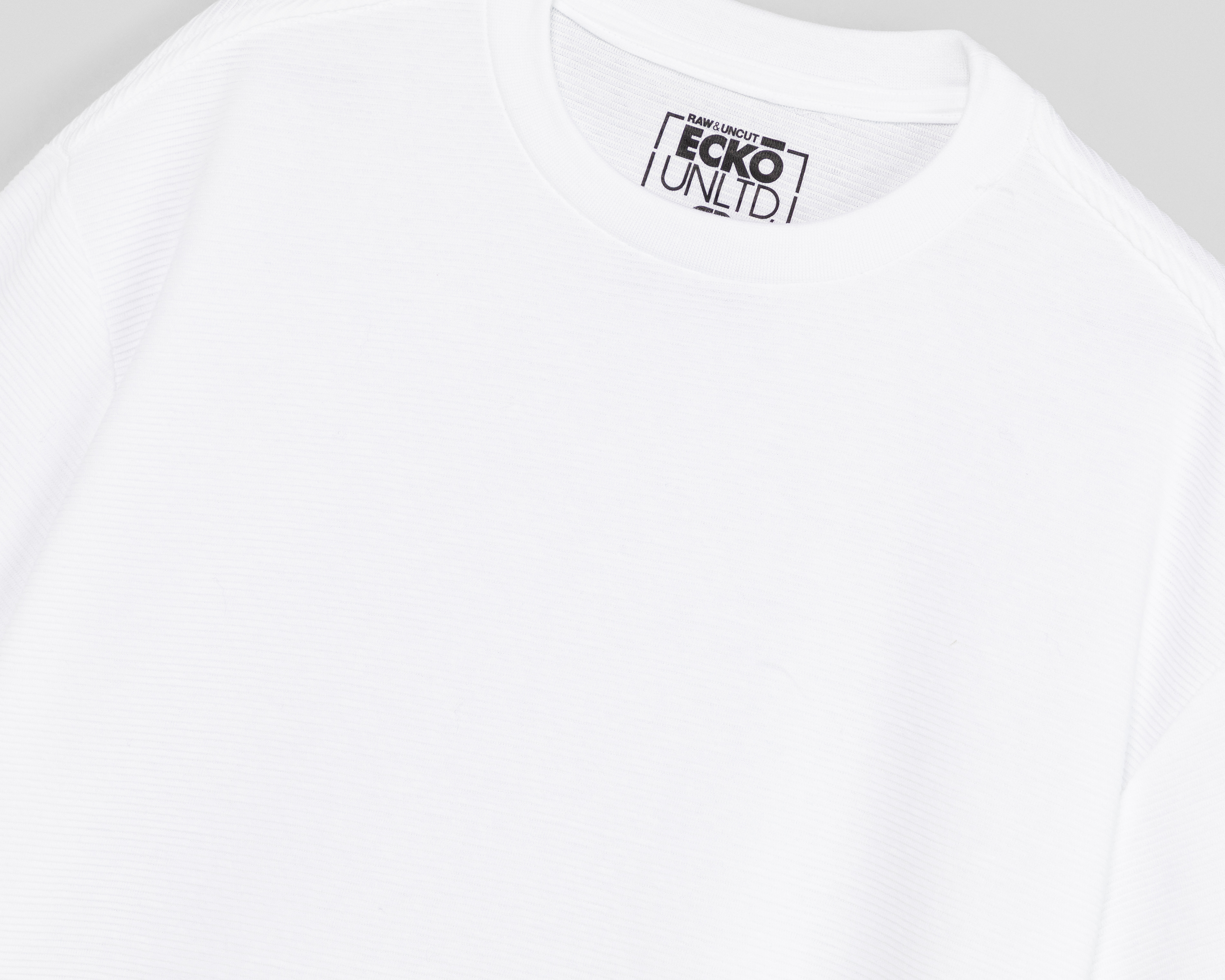 Foto 4 pulgar | Foto 3 | Playera de Cuello Redondo Blanca Ecko Unltd. para Hombre