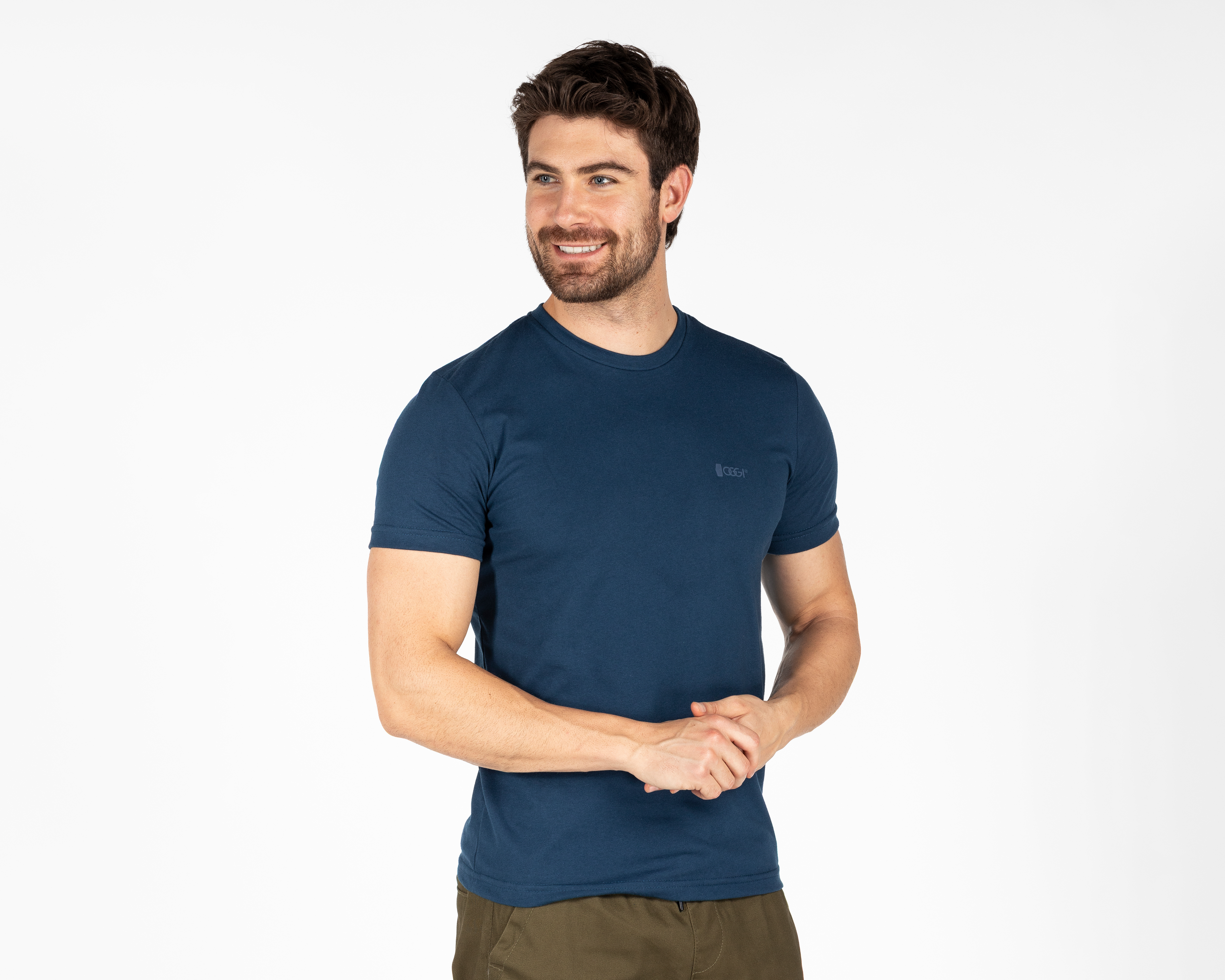 Foto 2 pulgar | Foto 1 | Playera de Cuello Redondo Azul Oggi para Hombre