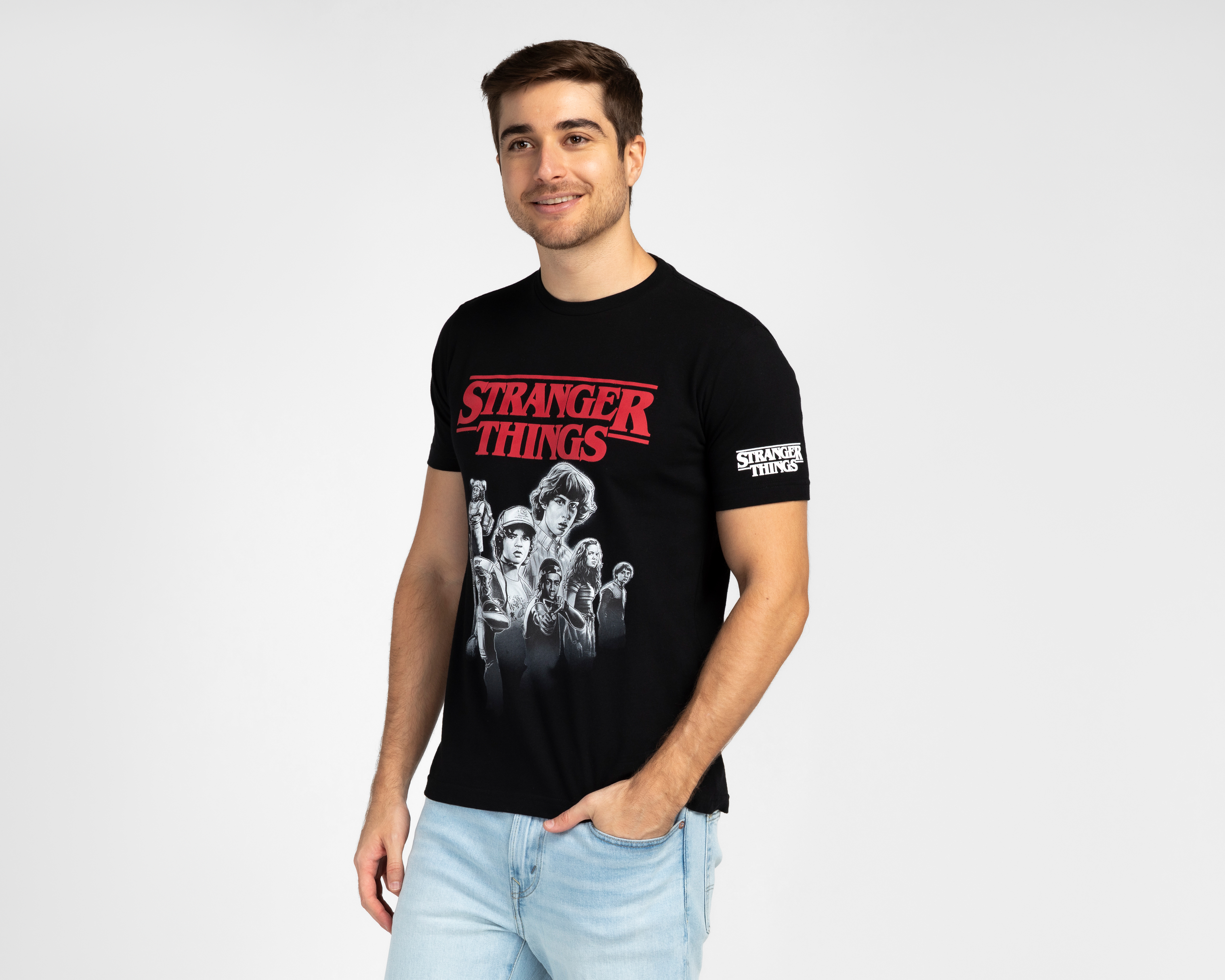 Playera Cuello Redondo Negra Stranger Things para Hombre
