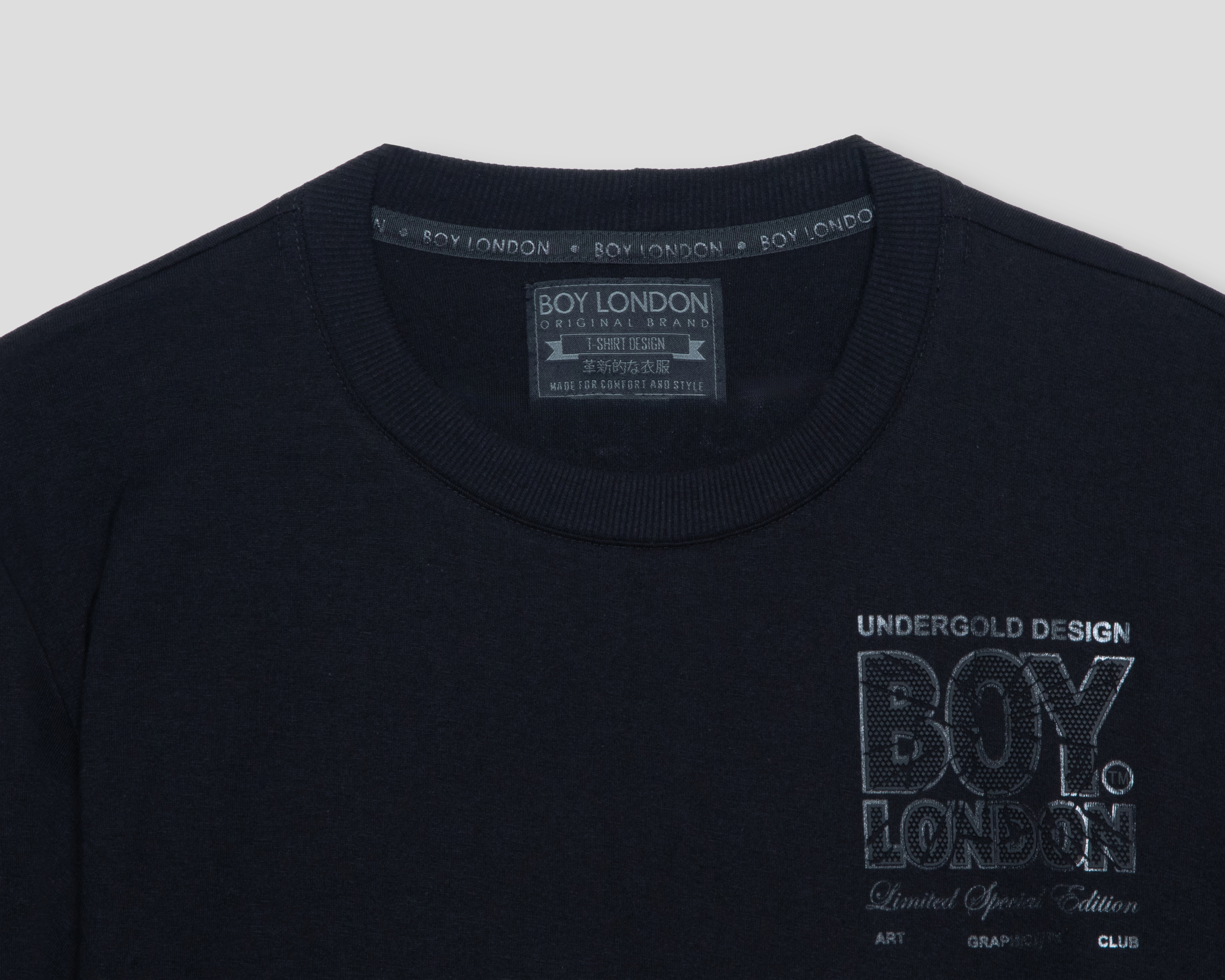 Foto 4 pulgar | Foto 3 | Playera de Cuello Redondo Negra Boy London para Hombre