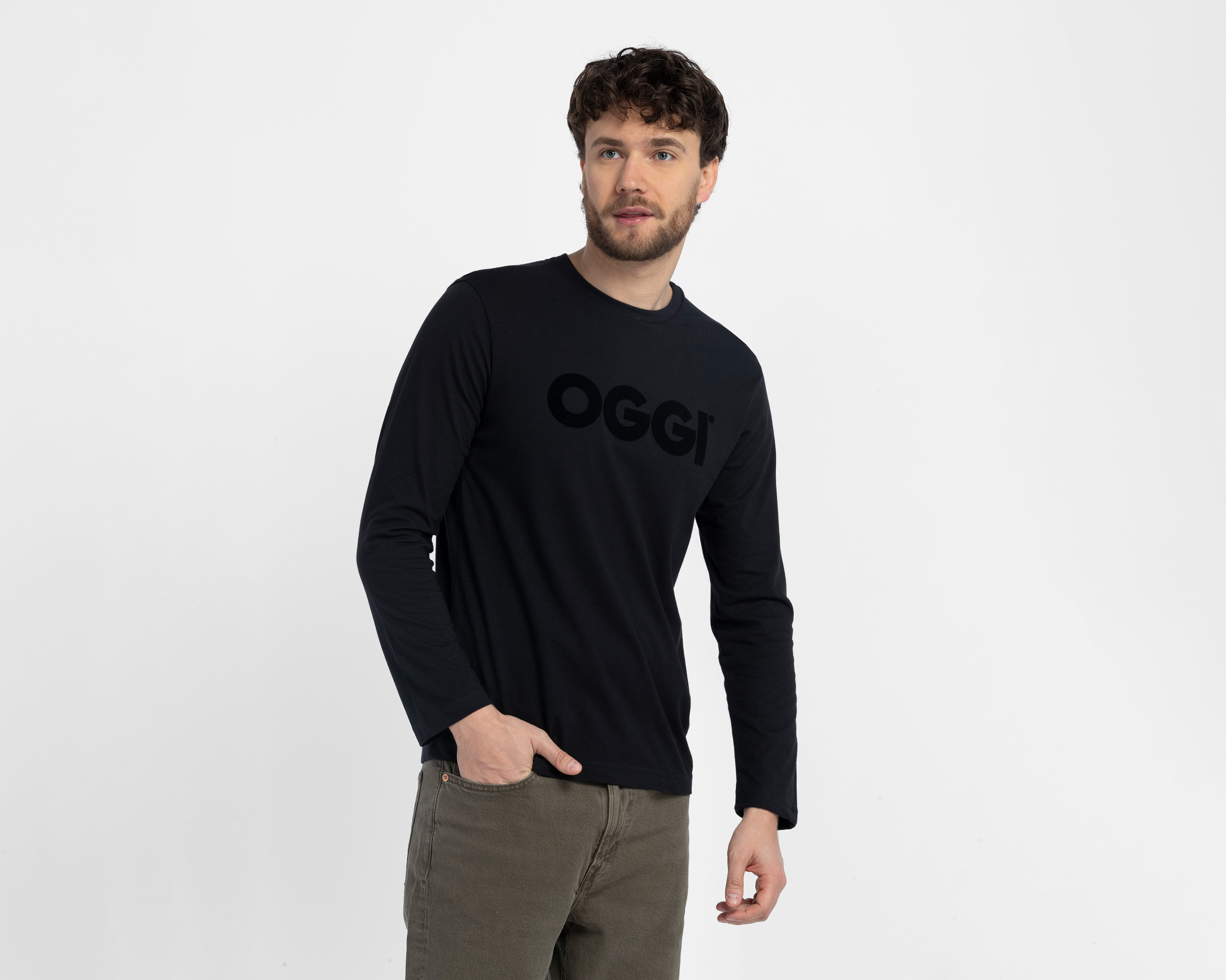 Playera Manga Larga Negra Oggi para Hombre
