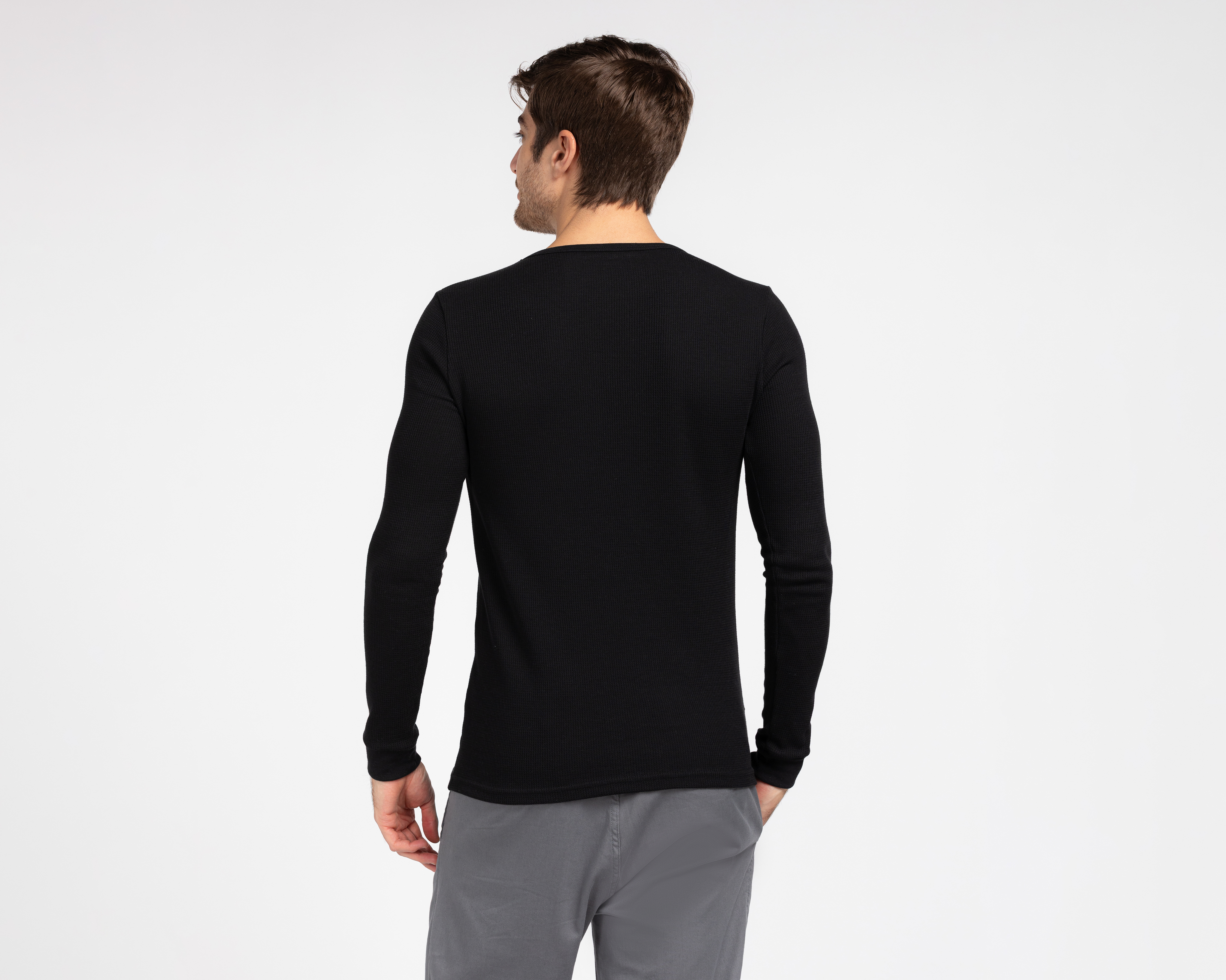 Foto 3 pulgar | Foto 2 | Playera Manga Larga Negra K-Swiss para Hombre