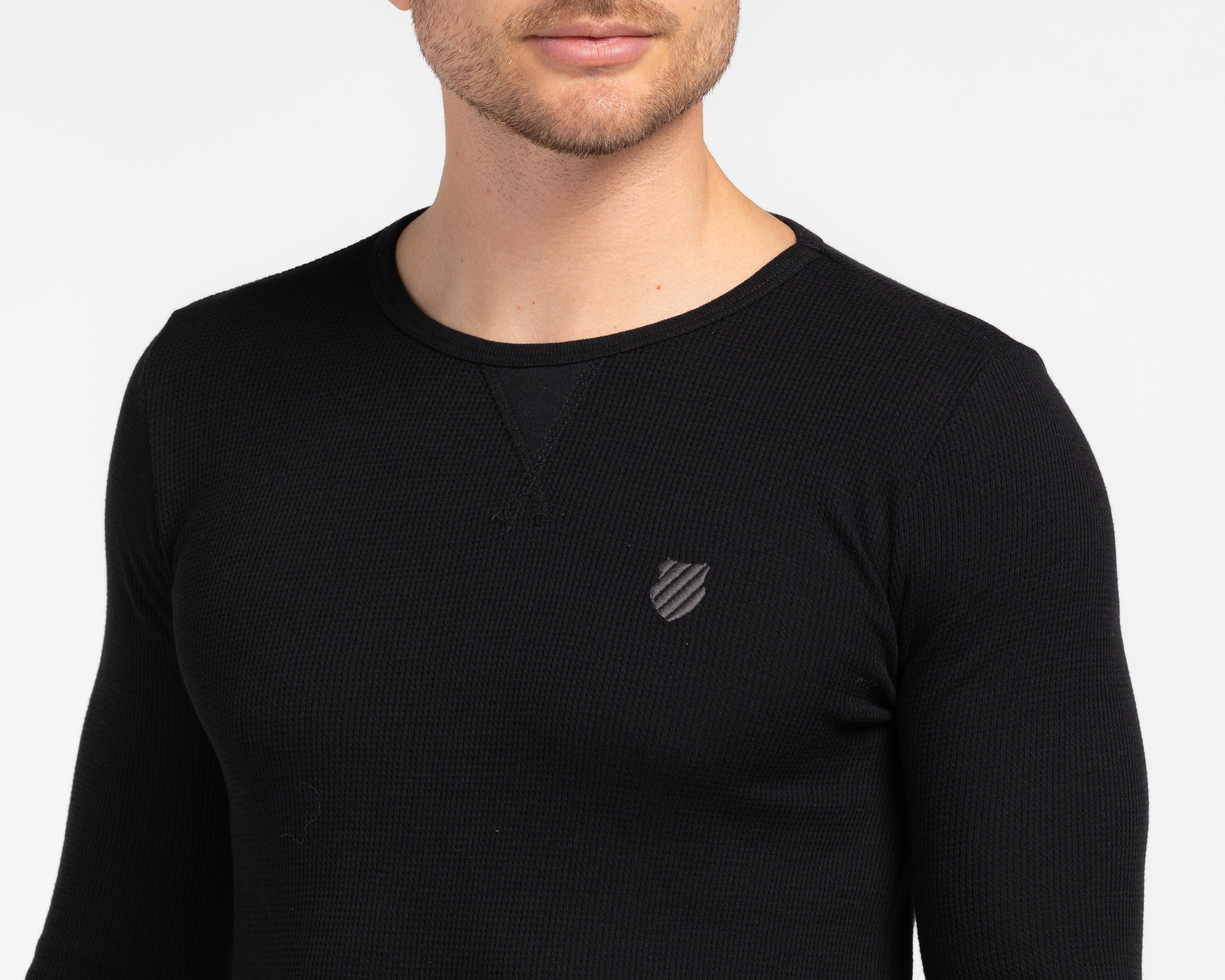 Foto 4 pulgar | Foto 3 | Playera Manga Larga Negra K-Swiss para Hombre