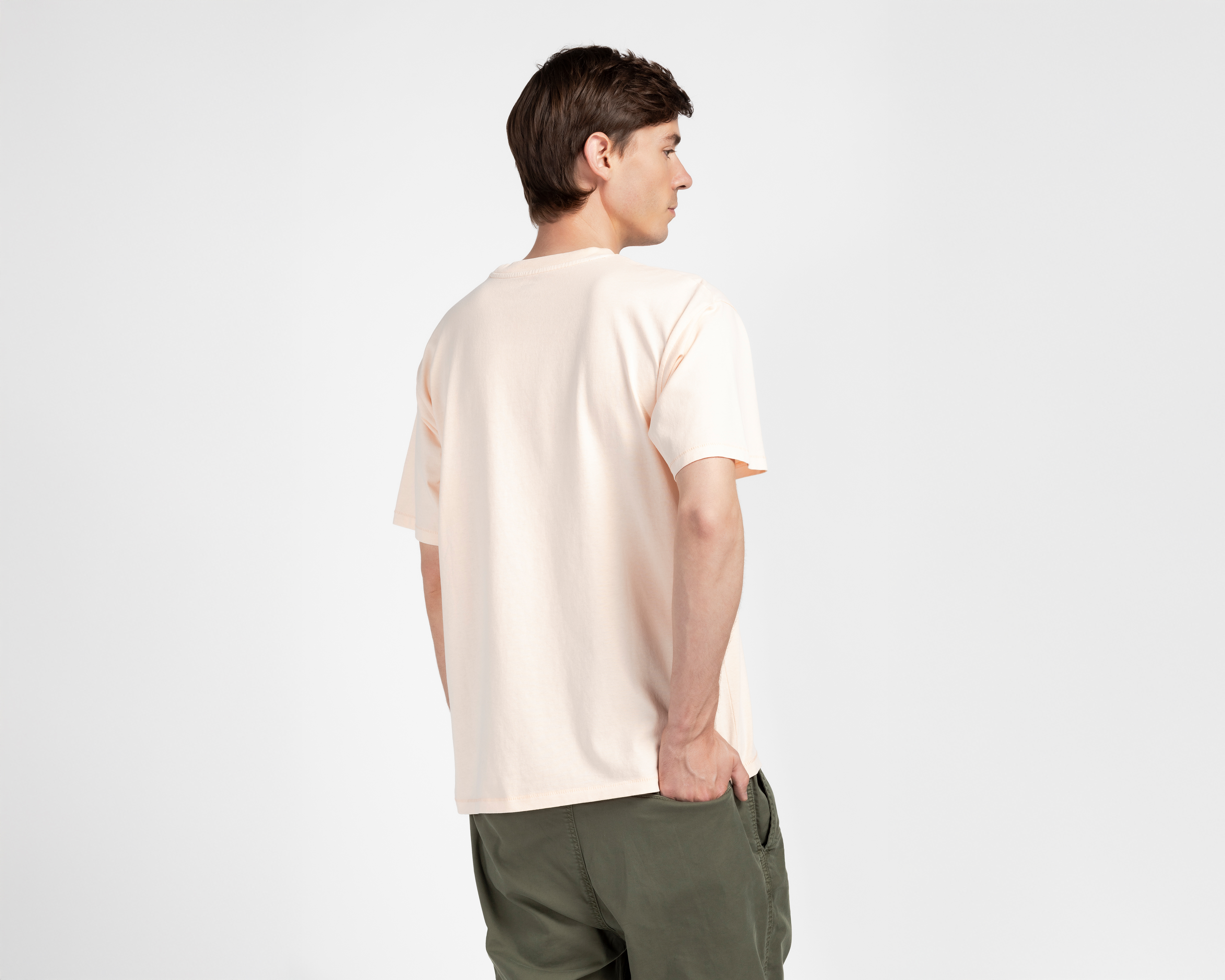 Foto 3 pulgar | Foto 2 | Playera de Cuello Redondo Levi's Coral para Hombre