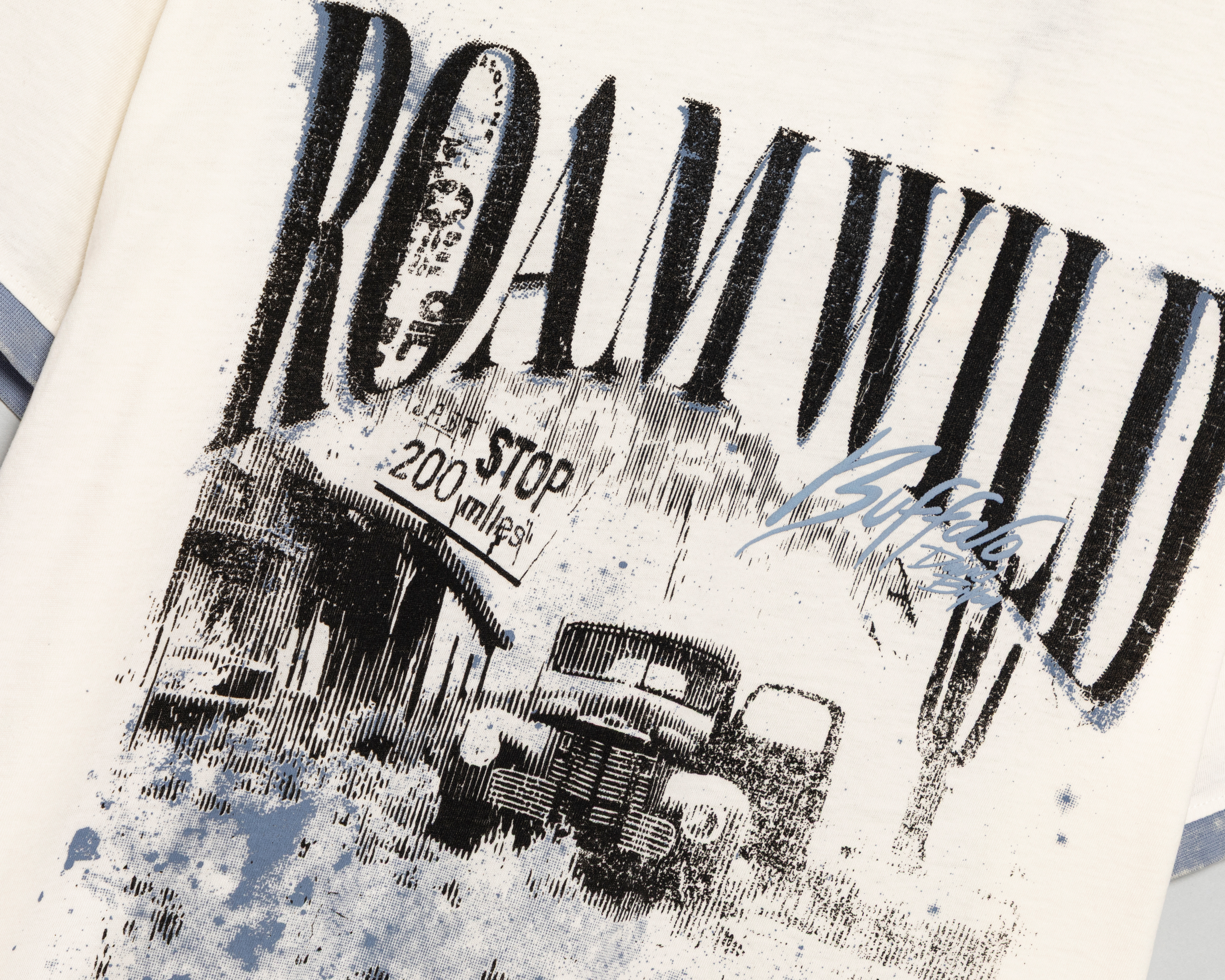 Foto 4 pulgar | Foto 3 | Playera de Cuello Redondo Blanca Buffalo David Bitton para Hombre