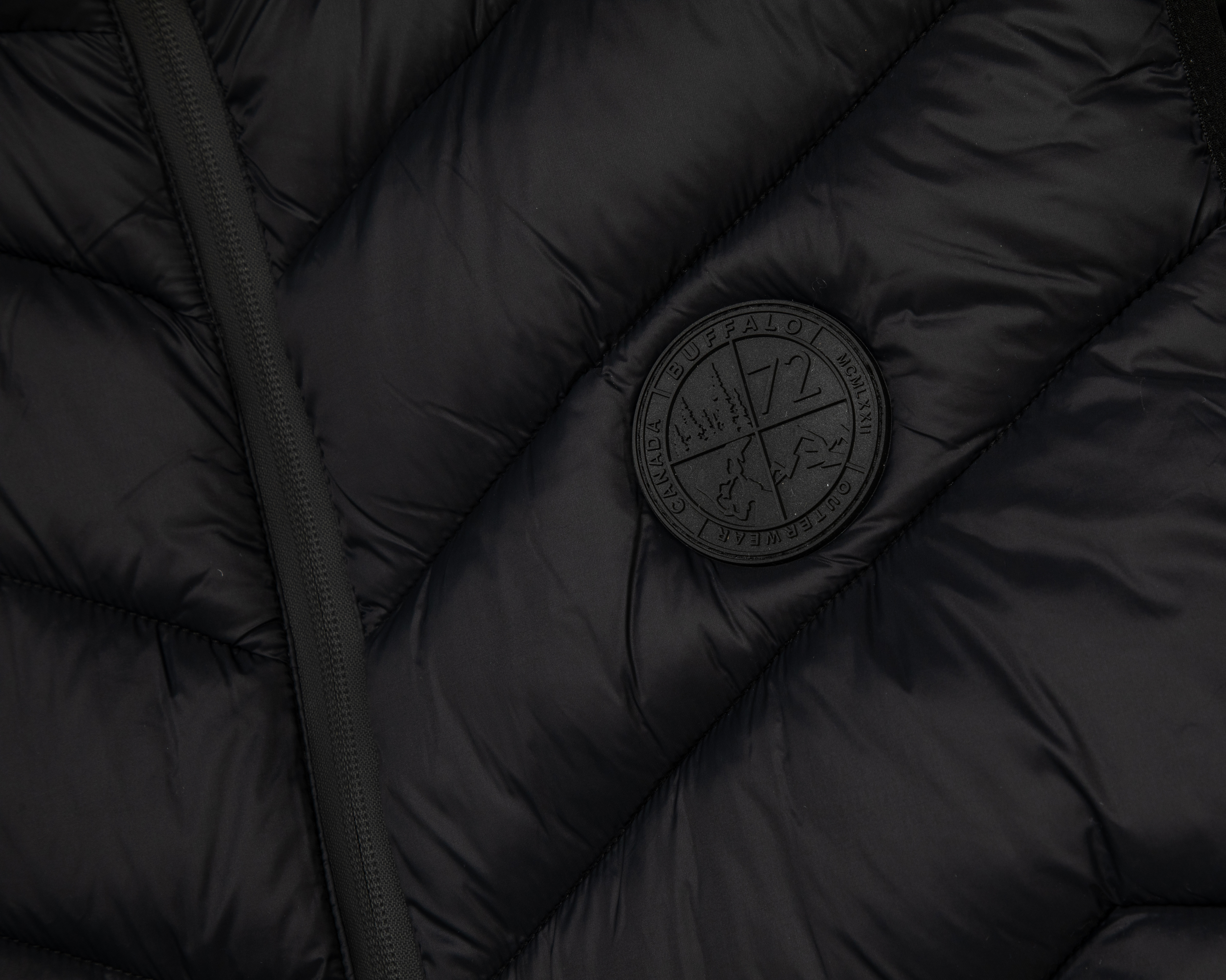 Foto 4 pulgar | Foto 3 | Chaleco Capitonado Buffalo David Bitton para Hombre