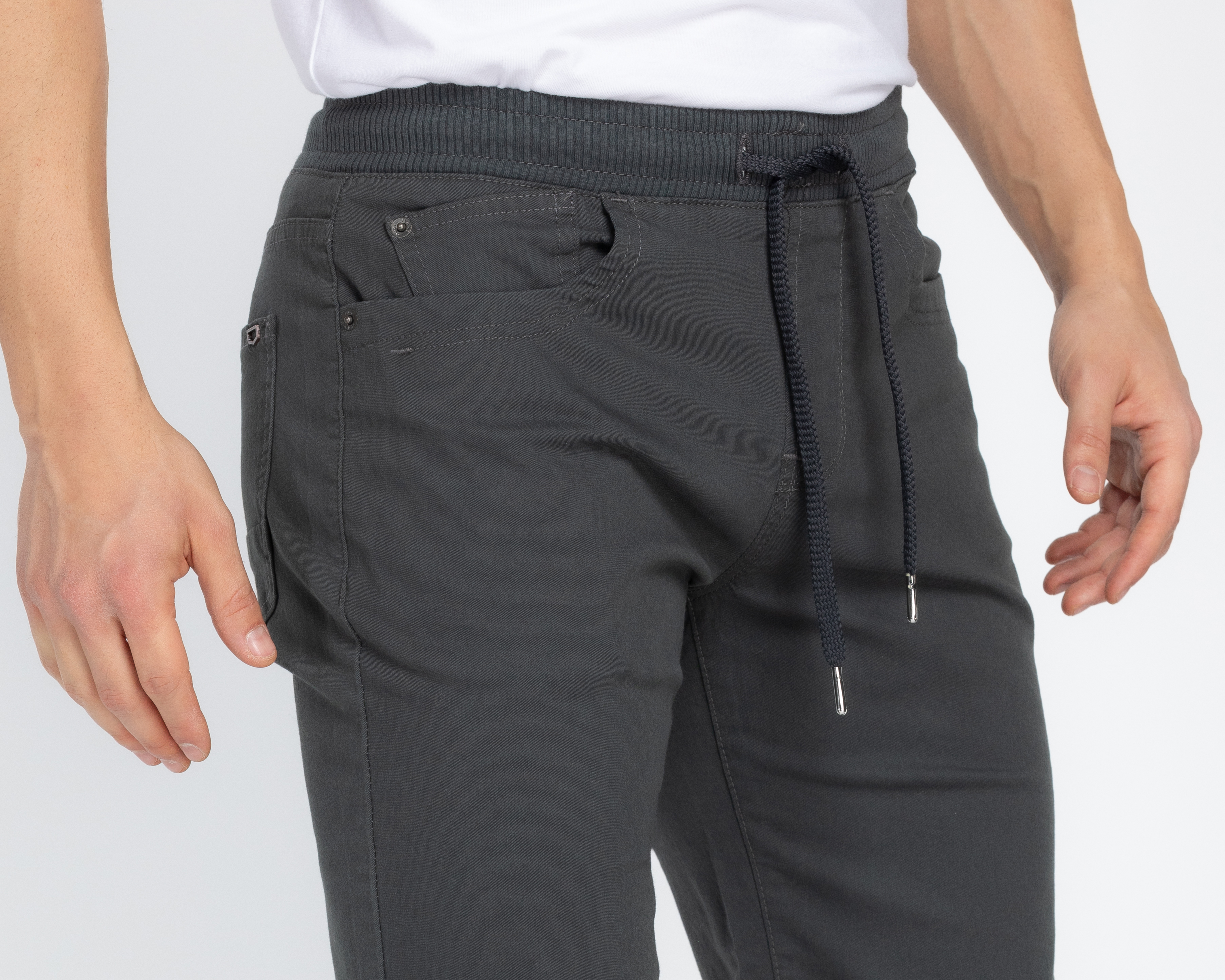 Foto 4 pulgar | Foto 3 | Short Oggi para Hombre