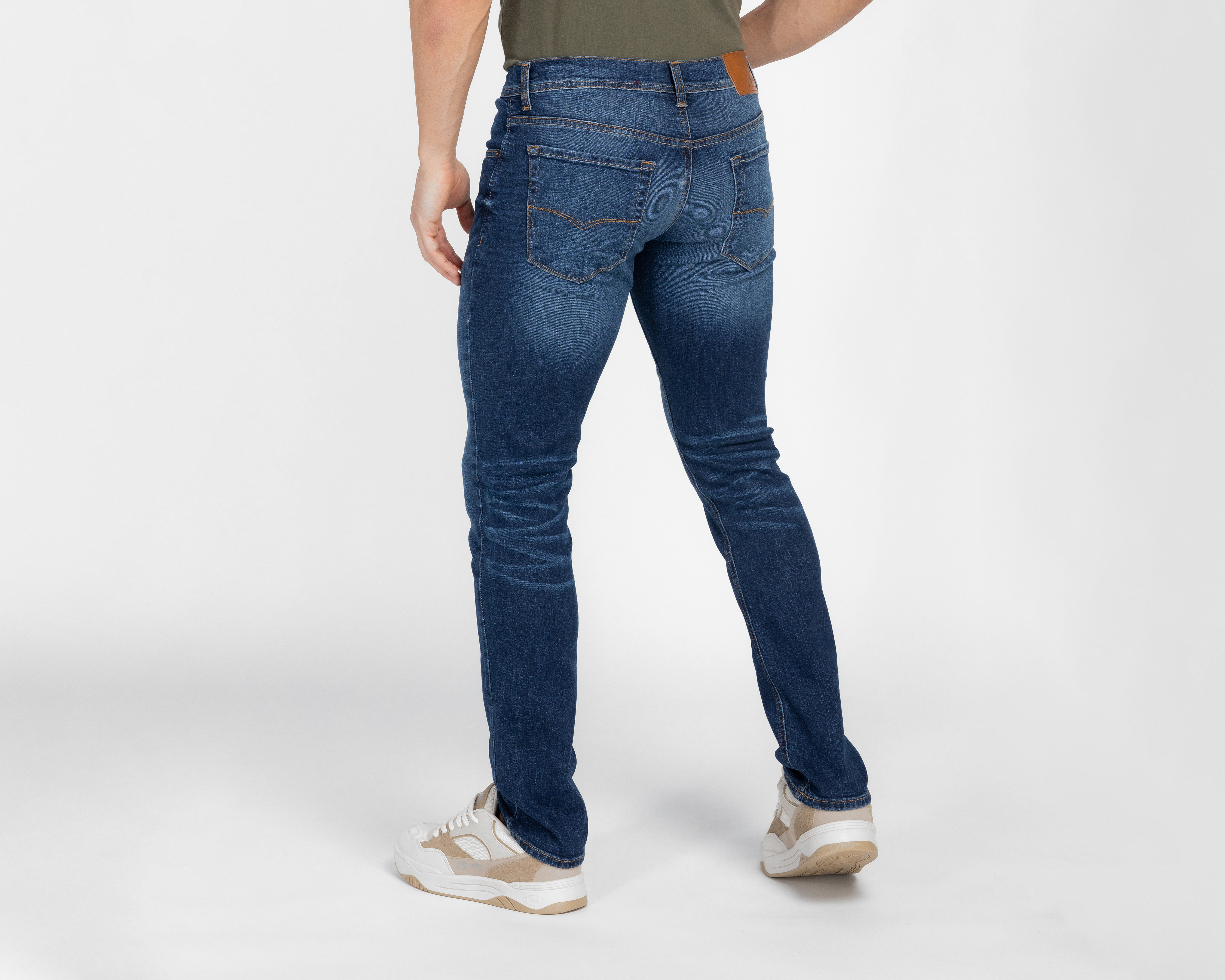 Foto 3 pulgar | Foto 2 | Jeans Skinny Oggi Risk para Hombre