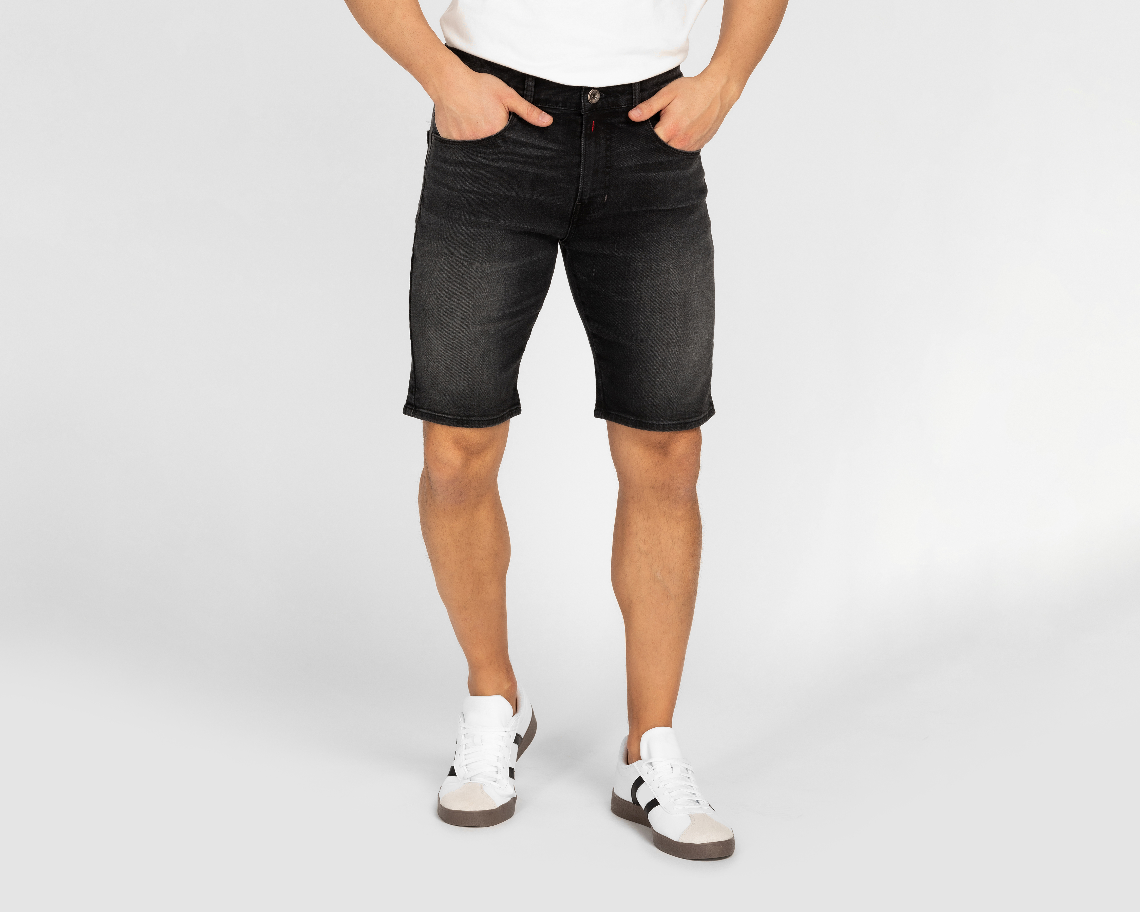 Foto 2 pulgar | Foto 1 | Short Oggi para Hombre