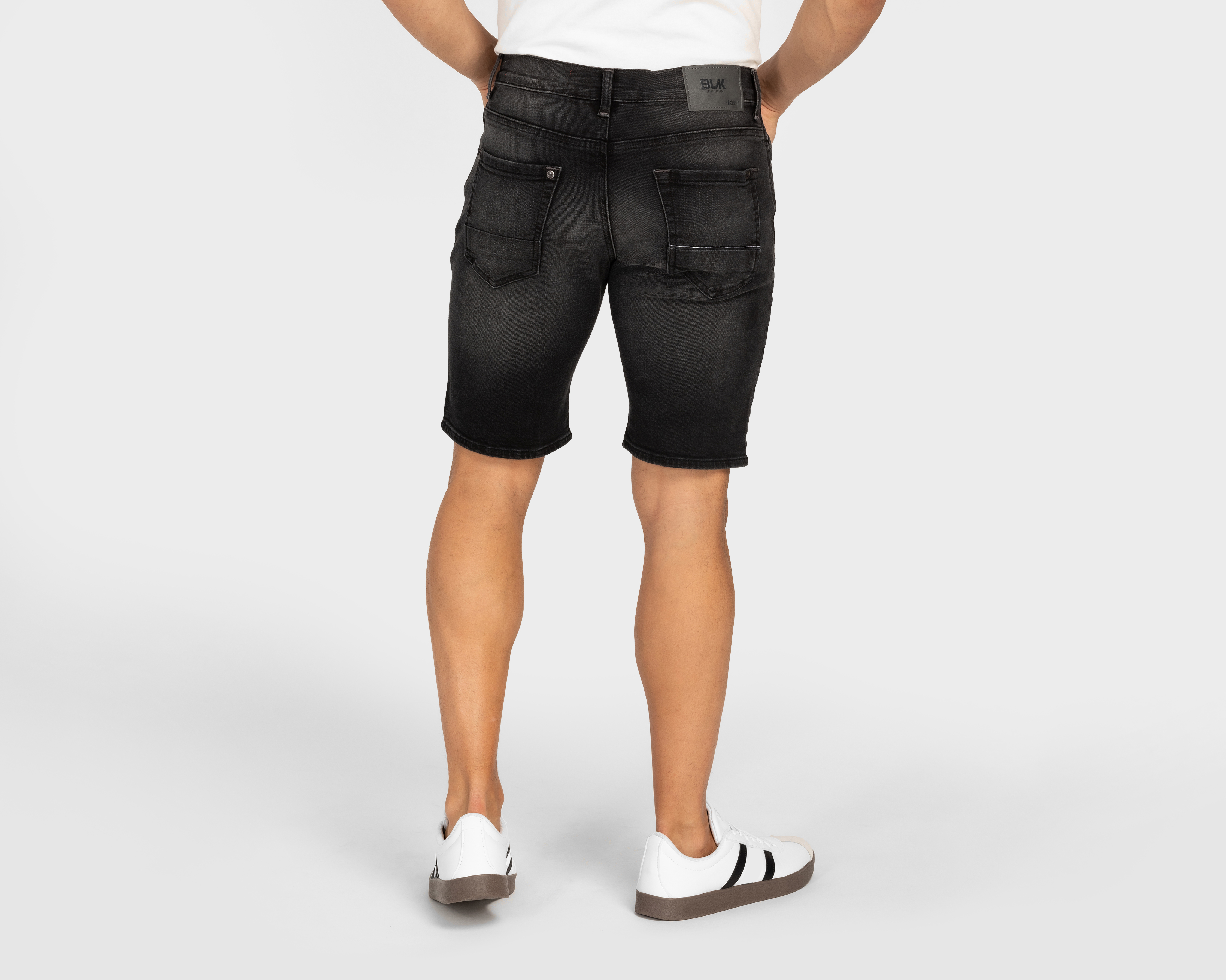 Foto 3 pulgar | Foto 2 | Short Oggi para Hombre