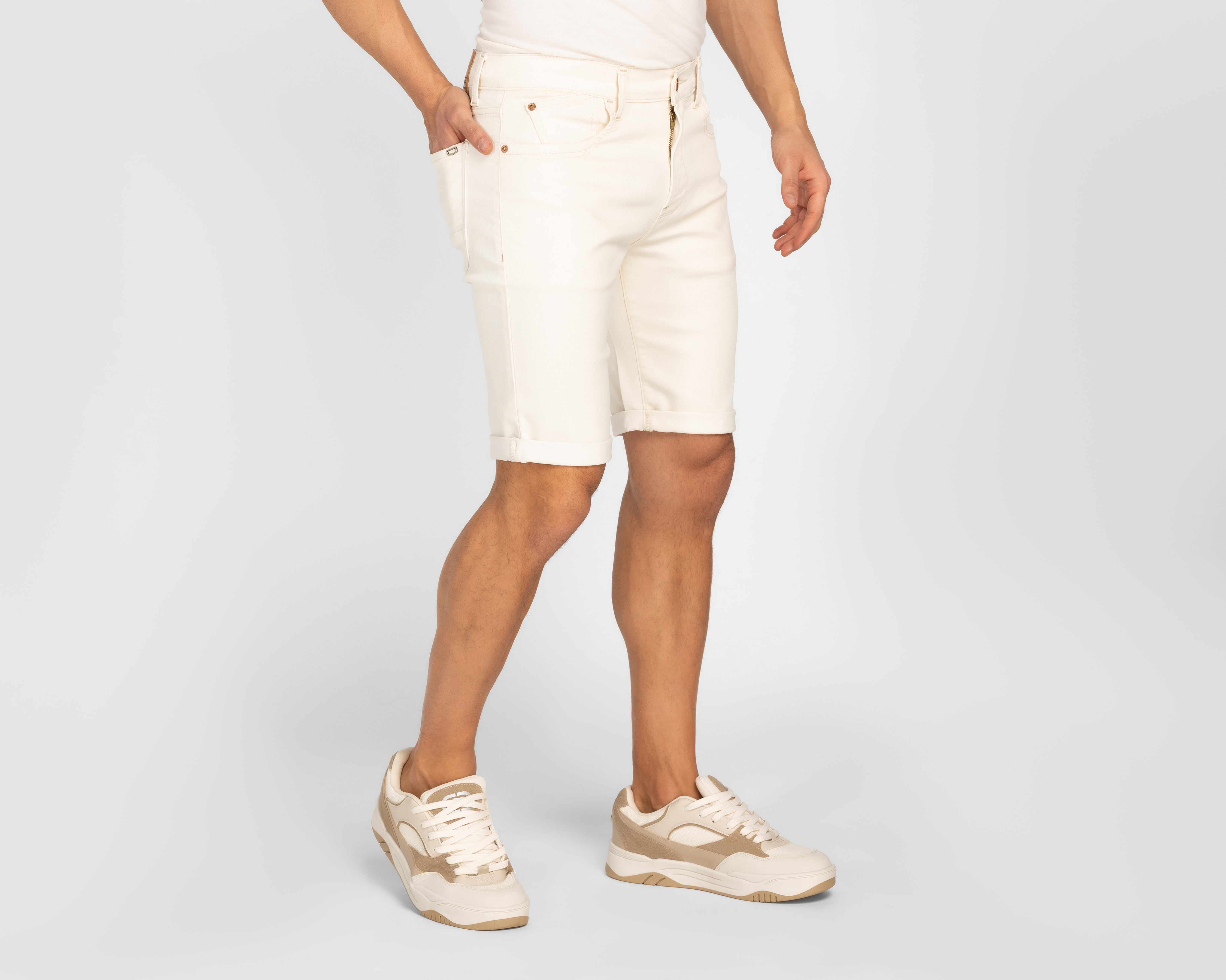 Foto 2 pulgar | Foto 1 | Short Oggi para Hombre