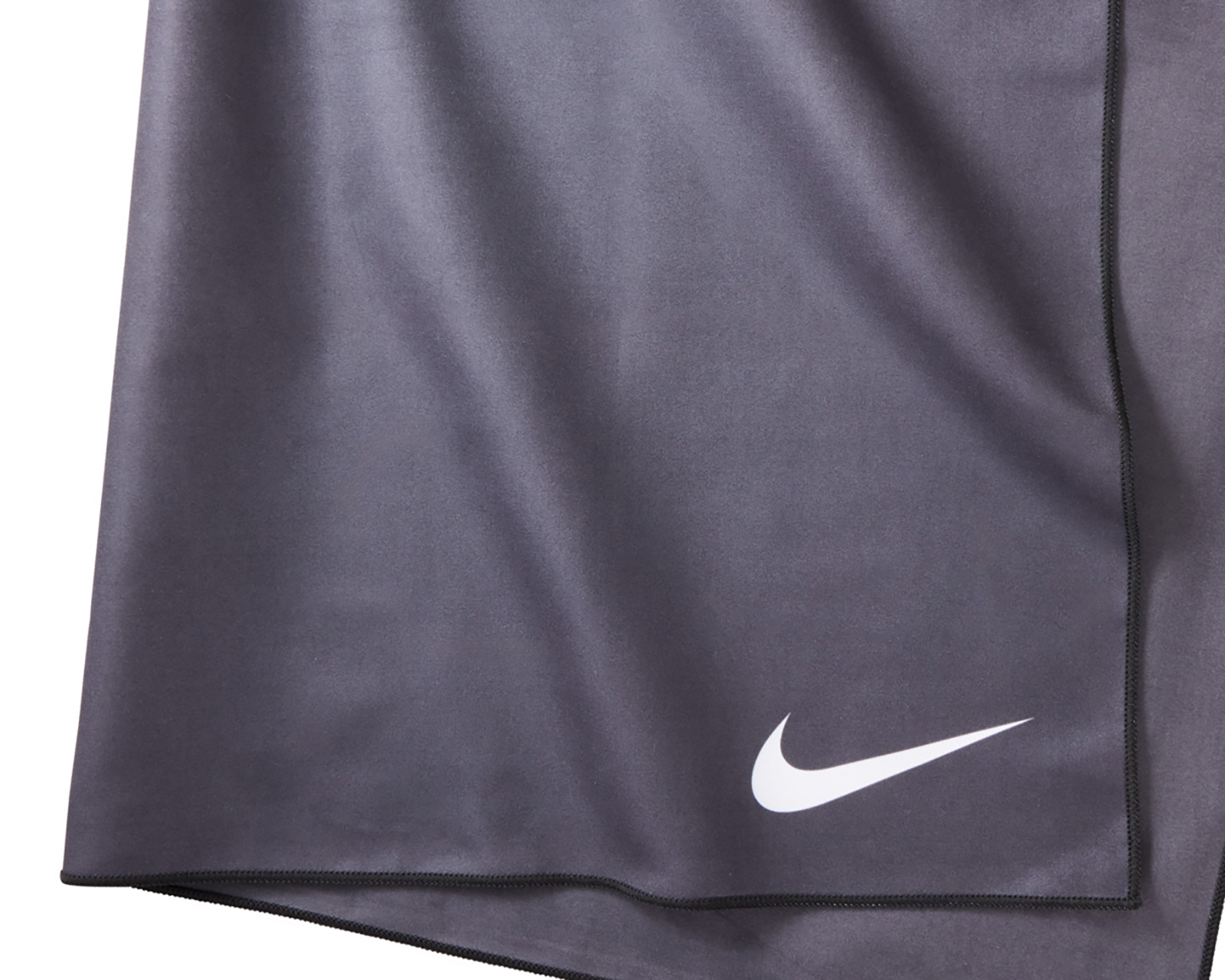 Foto 3 pulgar | Foto 2 | Toalla de Natación Nike Negra