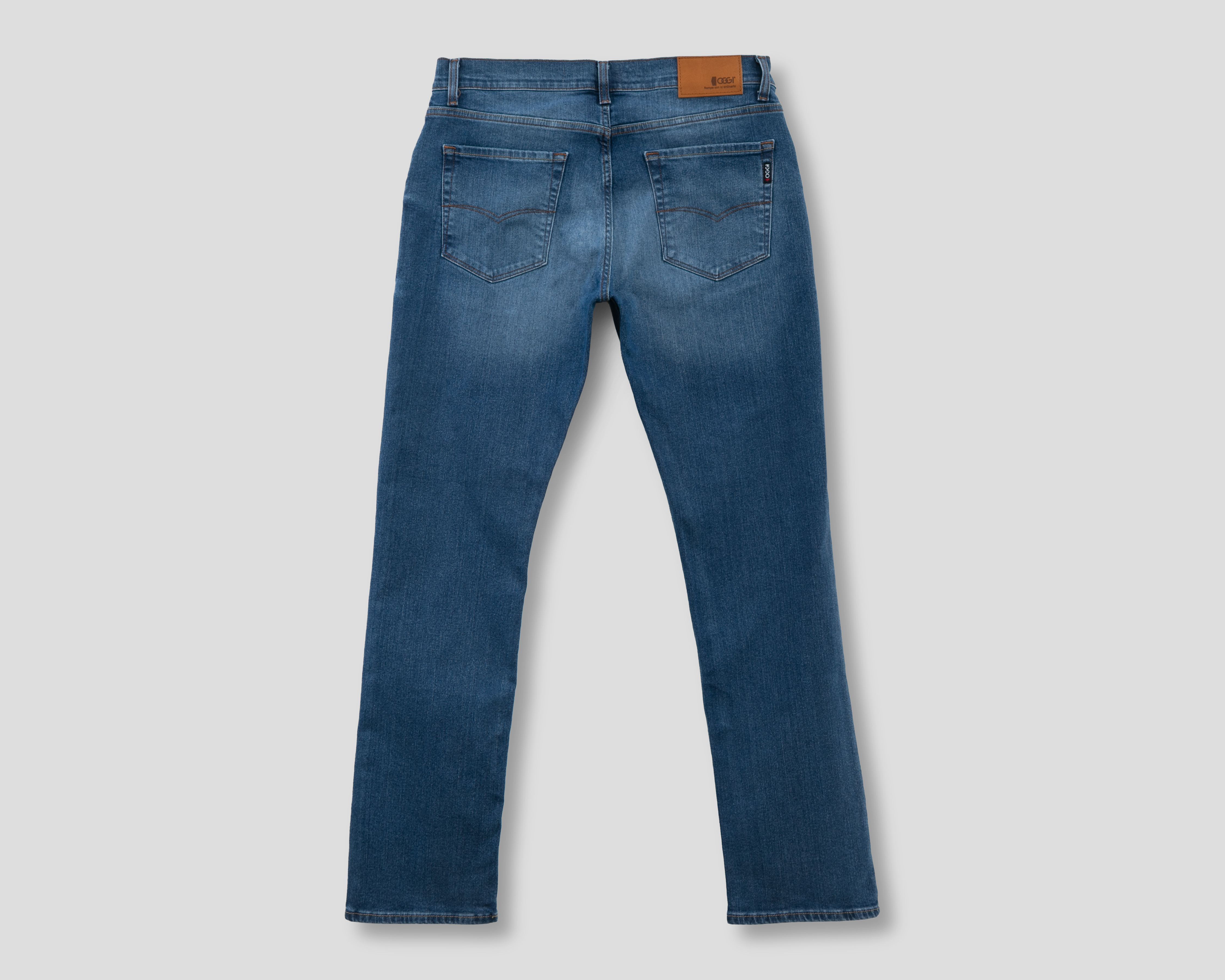 Foto 3 pulgar | Foto 2 | Jeans Regular Oggi Vaxter para Hombre
