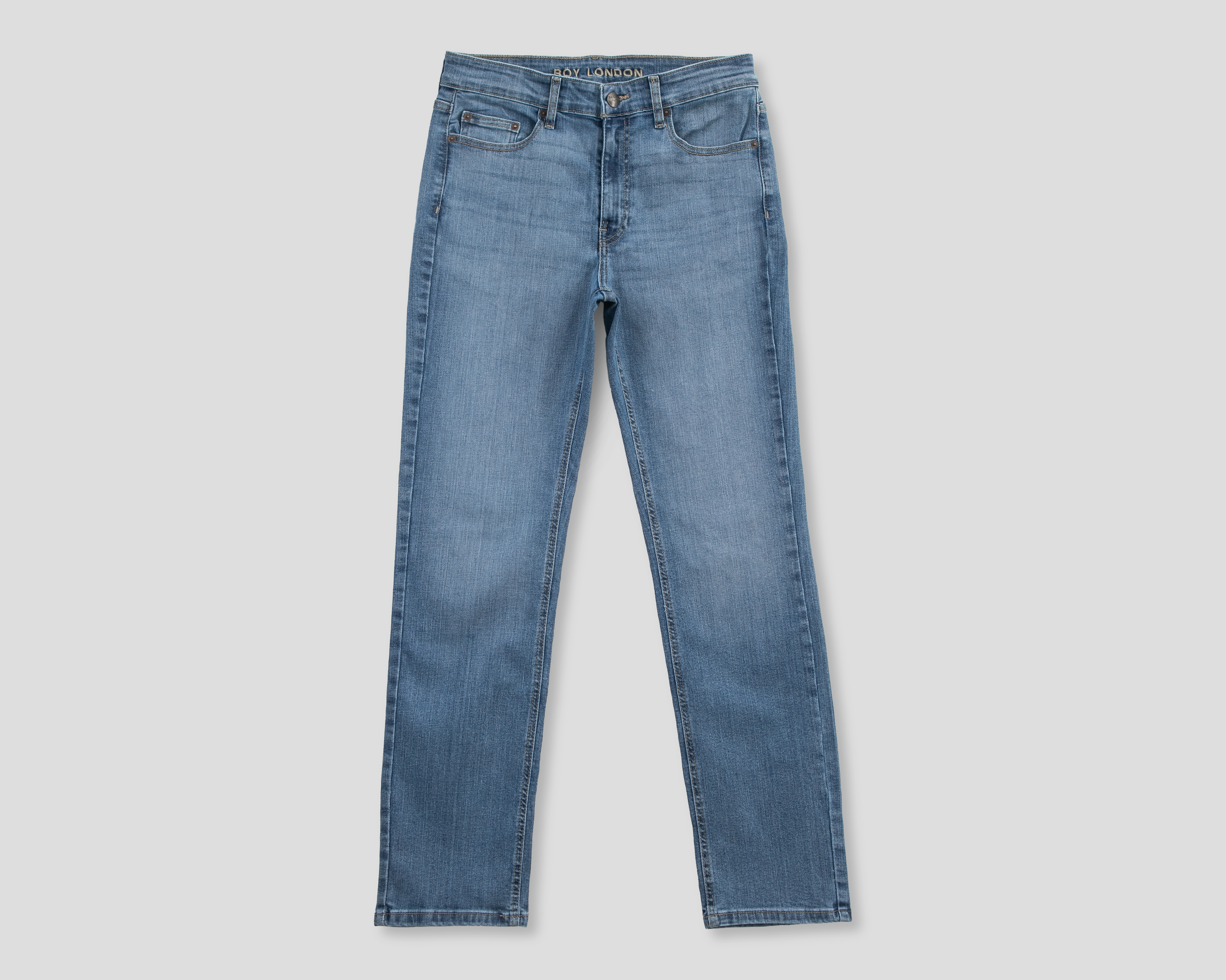 Foto 2 pulgar | Foto 1 | Jeans Regular Boy London para Hombre