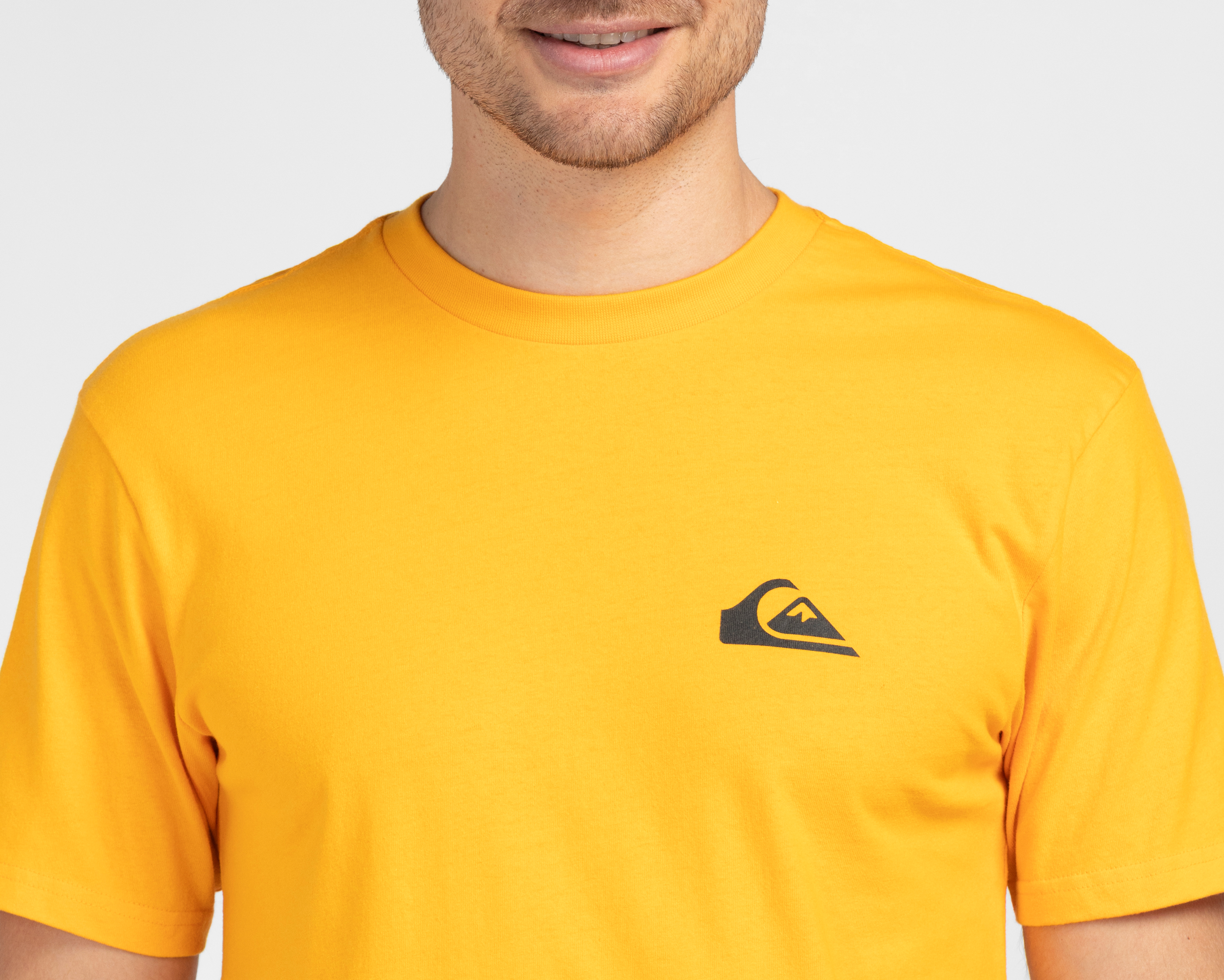 Foto 4 pulgar | Foto 3 | Playera de Cuello Redondo Amarilla Quiksilver para Hombre