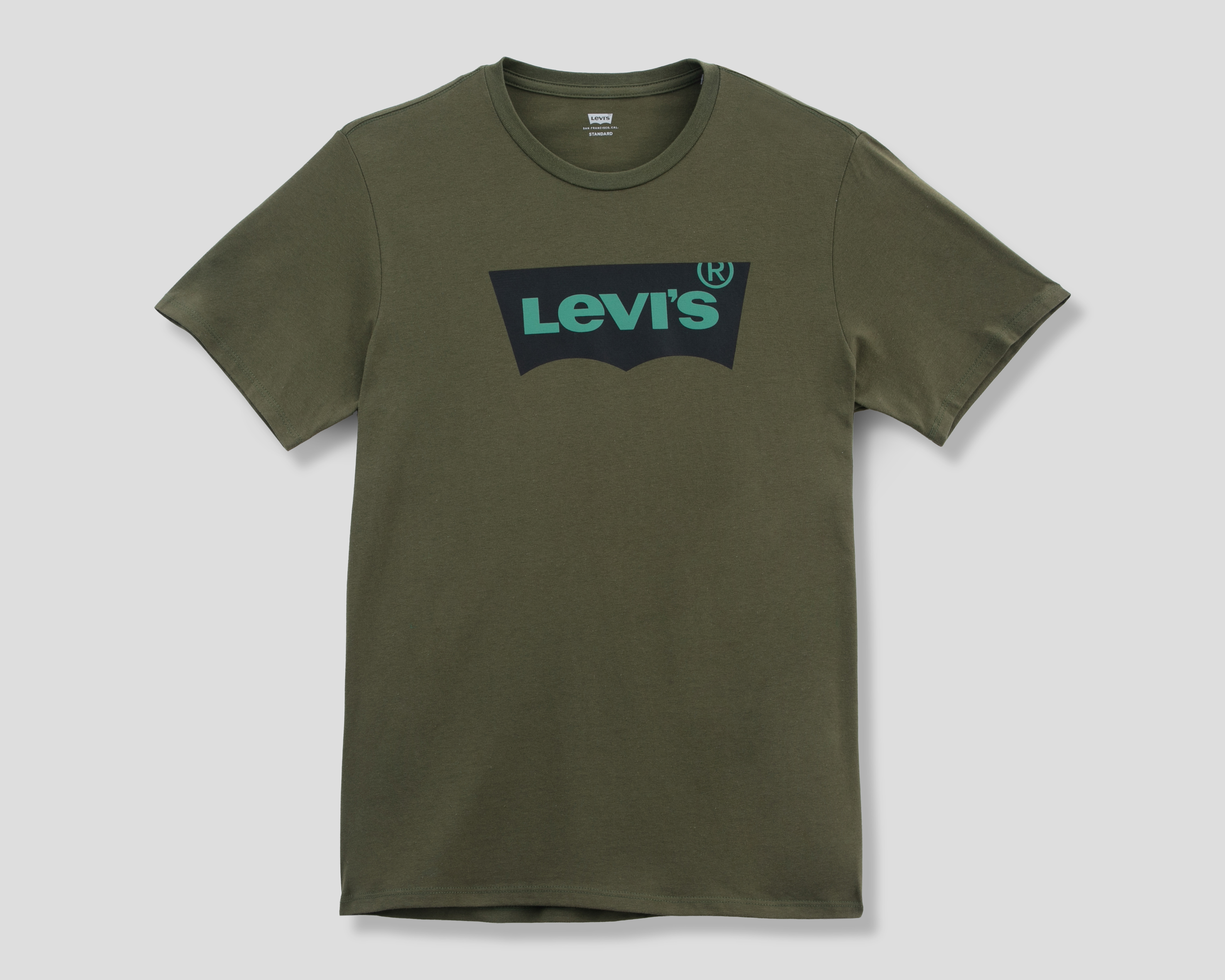 Foto 2 pulgar | Foto 1 | Playera de Cuello Redondo Verde Levi's para Hombre