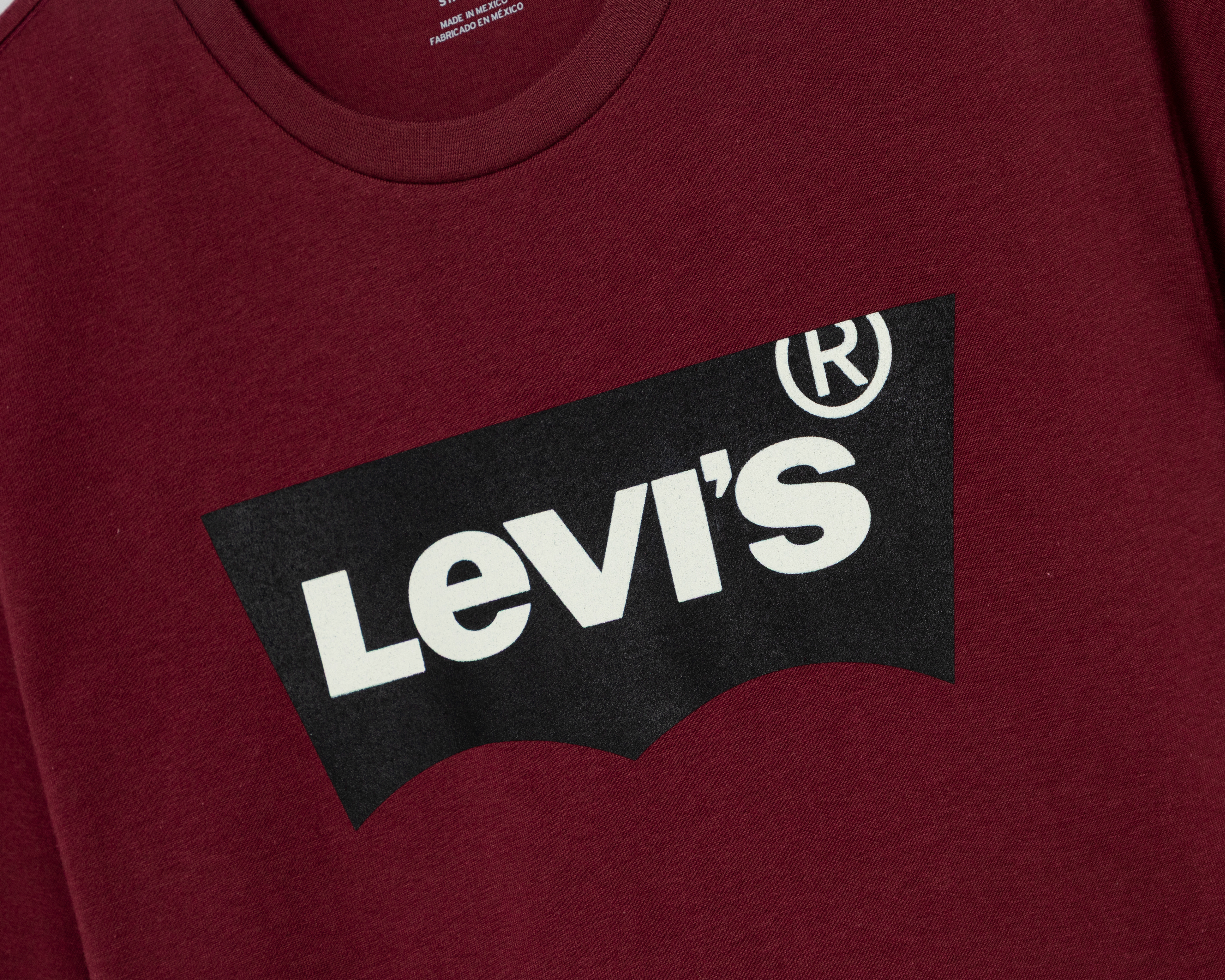 Foto 4 pulgar | Foto 3 | Playera de Cuello Redondo Vino Levi's para Hombre