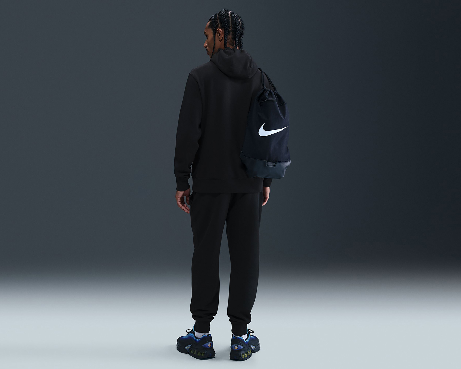 Foto 3 pulgar | Foto 2 | Sudadera Deportiva Nike Club para Hombre