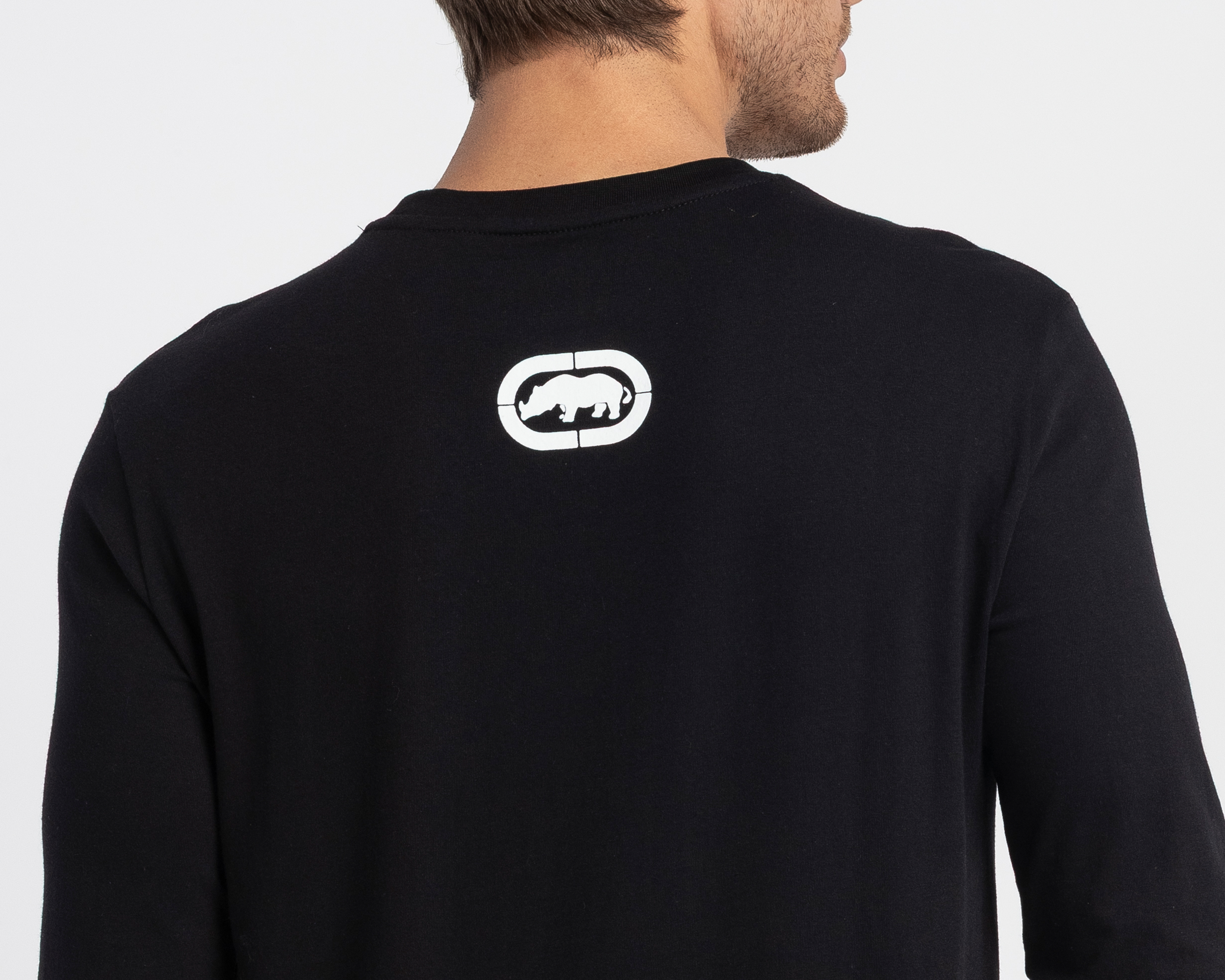 Foto 6 pulgar | Foto 5 | Playera de Cuello Redondo Negra Ecko Unltd. para Hombre