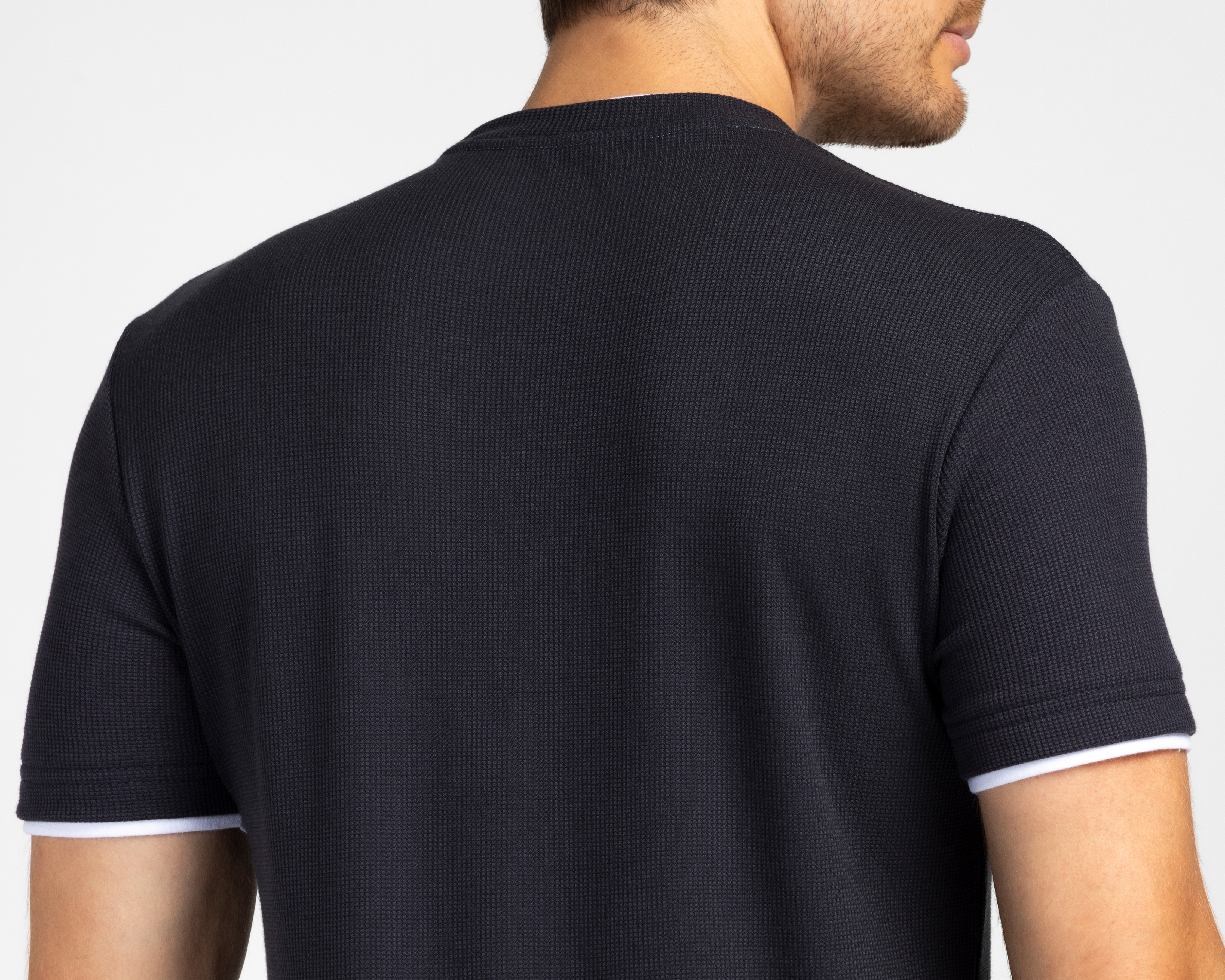 Foto 6 pulgar | Foto 5 | Playera de Cuello Redondo Negra Refill para Hombre