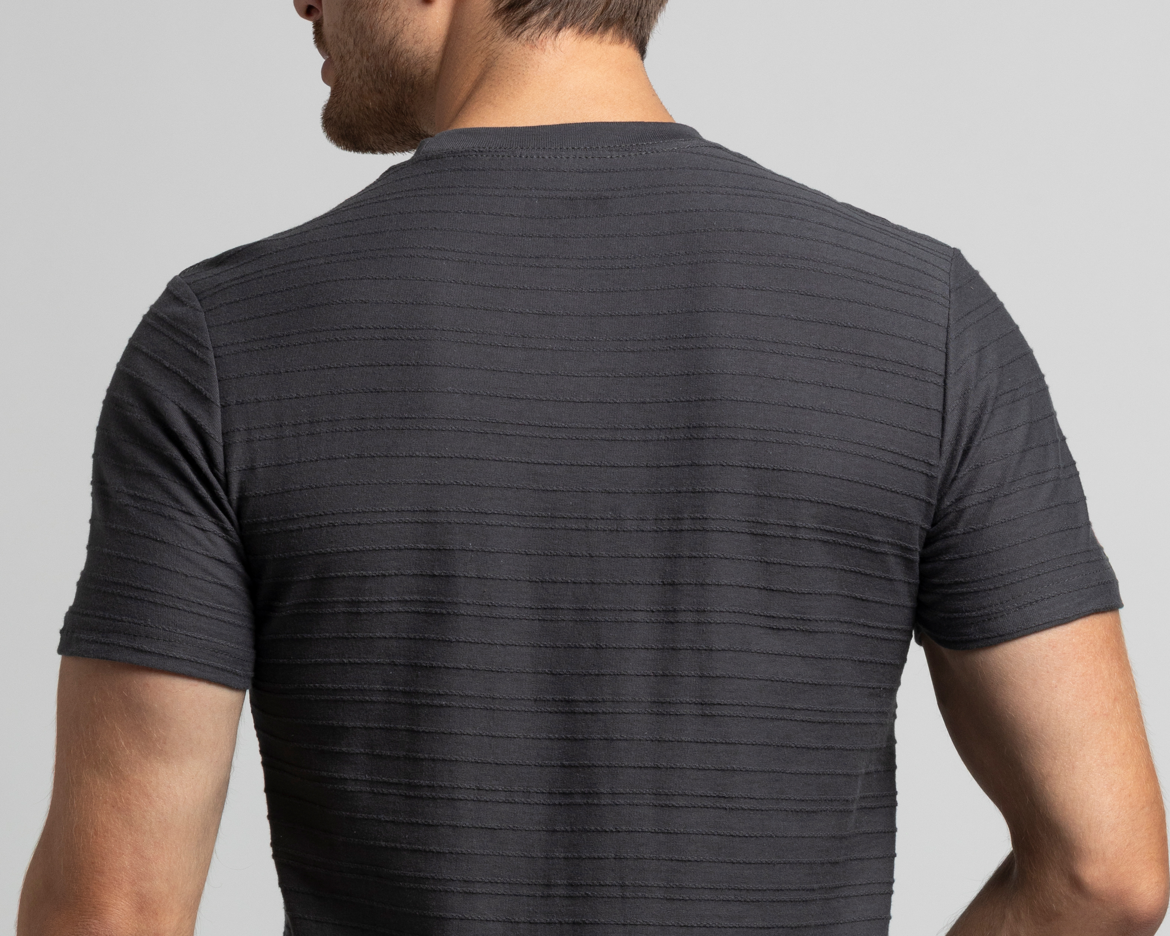 Foto 6 pulgar | Foto 5 | Playera de Cuello Redondo Gris Strona para Hombre