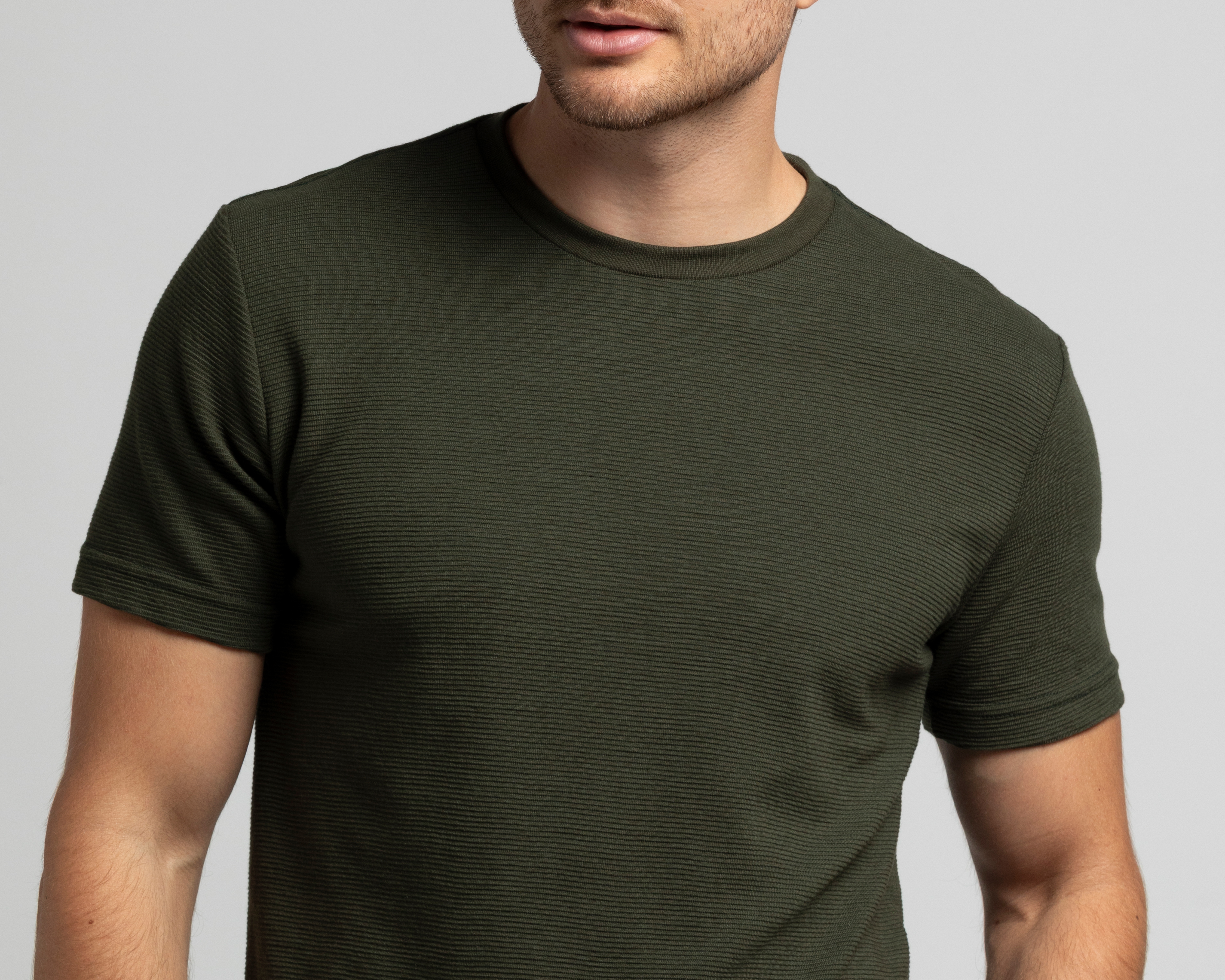 Foto 5 pulgar | Foto 4 | Playera de Cuello Redondo Verde Strona para Hombre