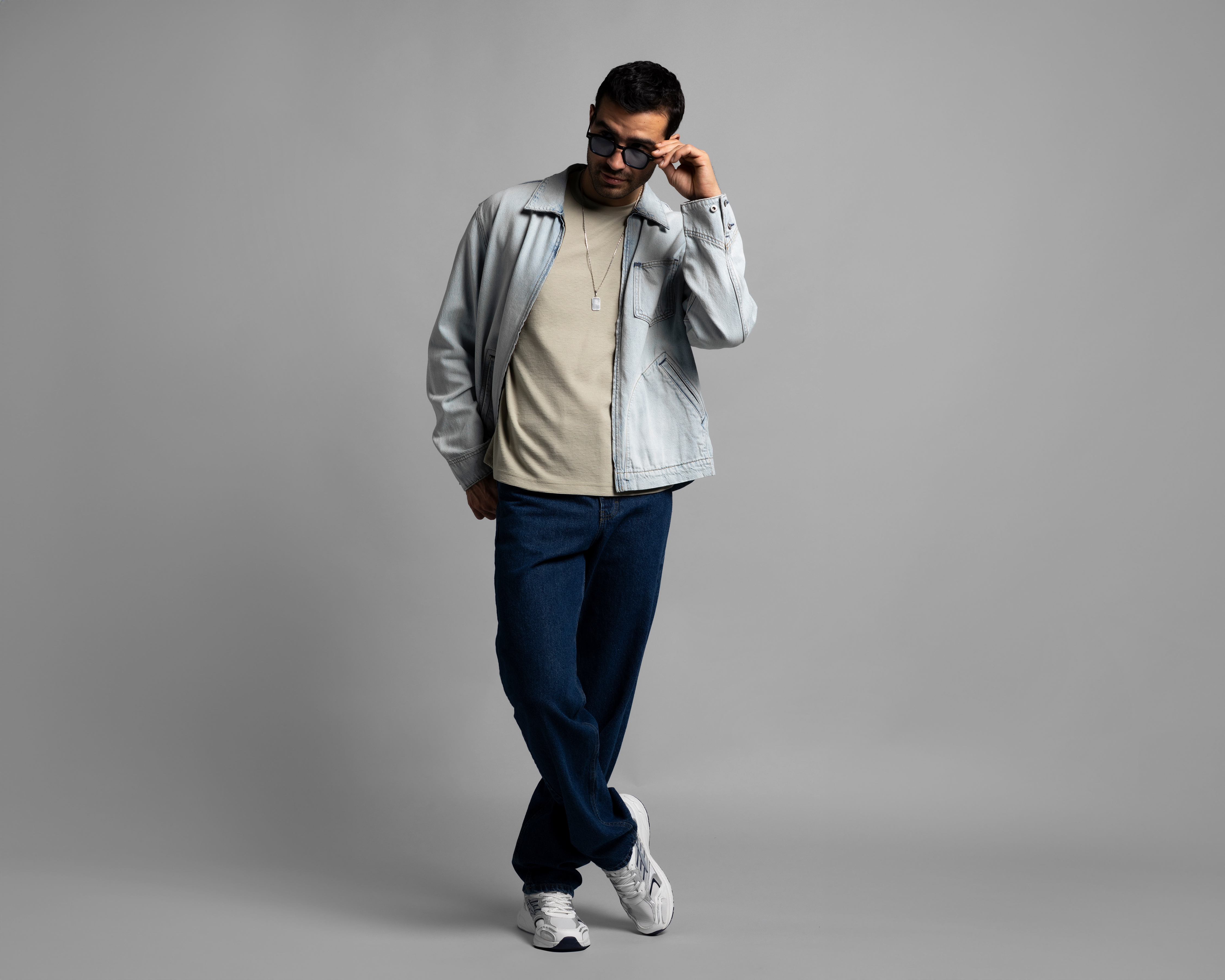 Playera de Cuello Redondo Beige Strona para Hombre