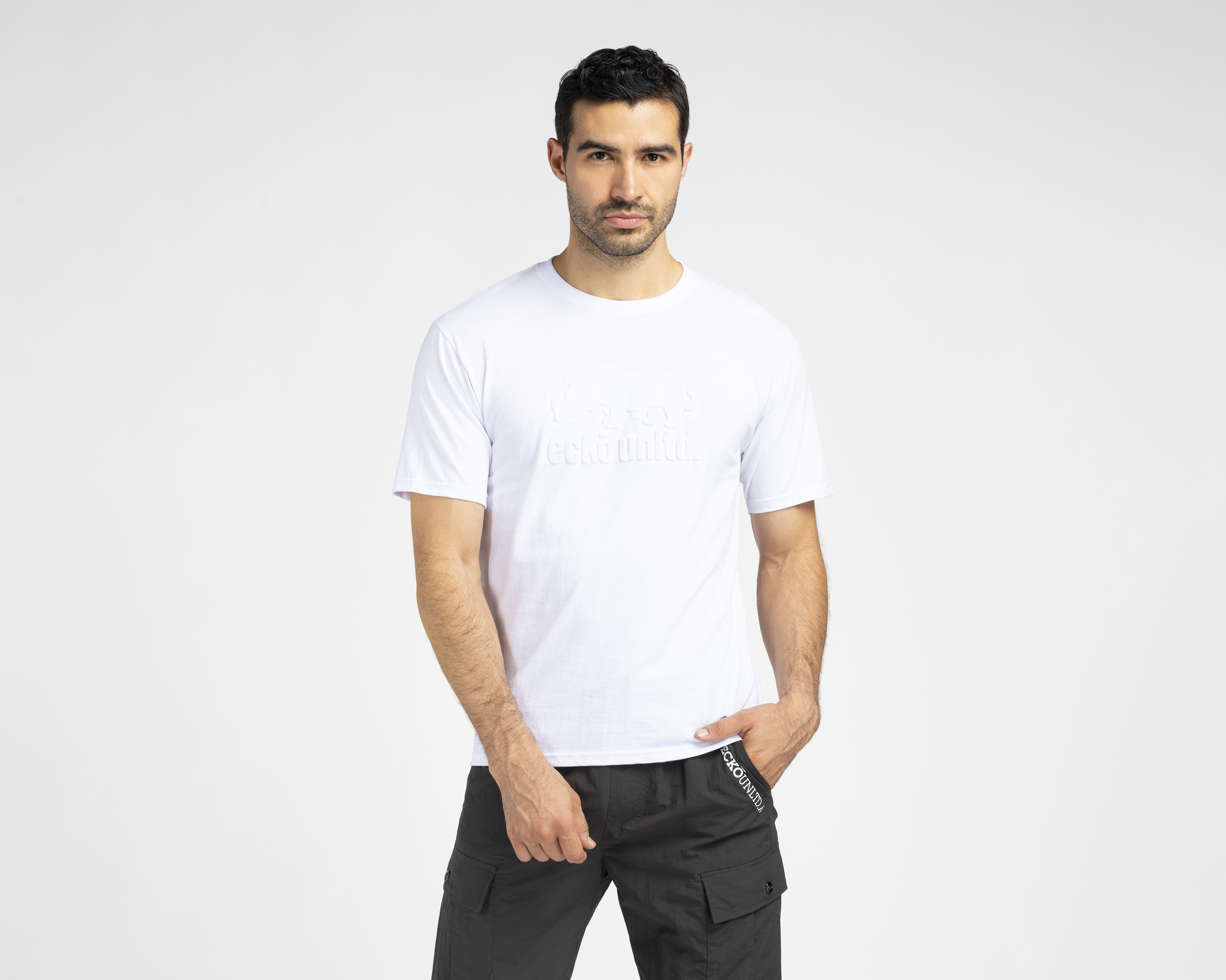 Foto 2 pulgar | Foto 1 | Playera Cuello Redondo Blanca Ecko Untld. para Hombre