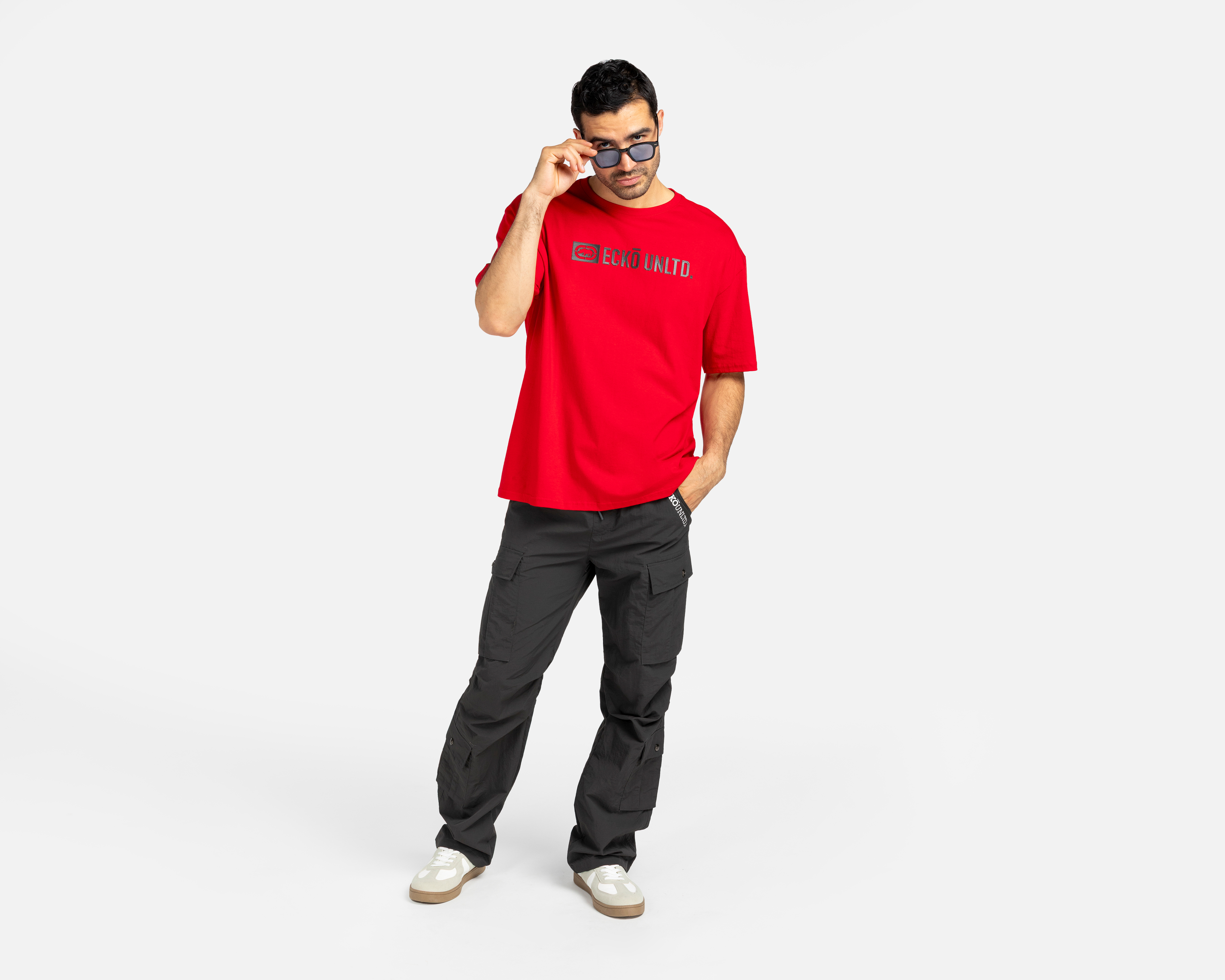 Foto 3 pulgar | Foto 2 | Playera de Cuello Redondo Roja Ecko Unltd. para Hombre