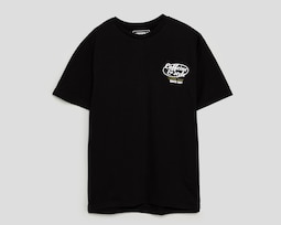 Playera de Cuello Redondo Negra Refill para Hombre