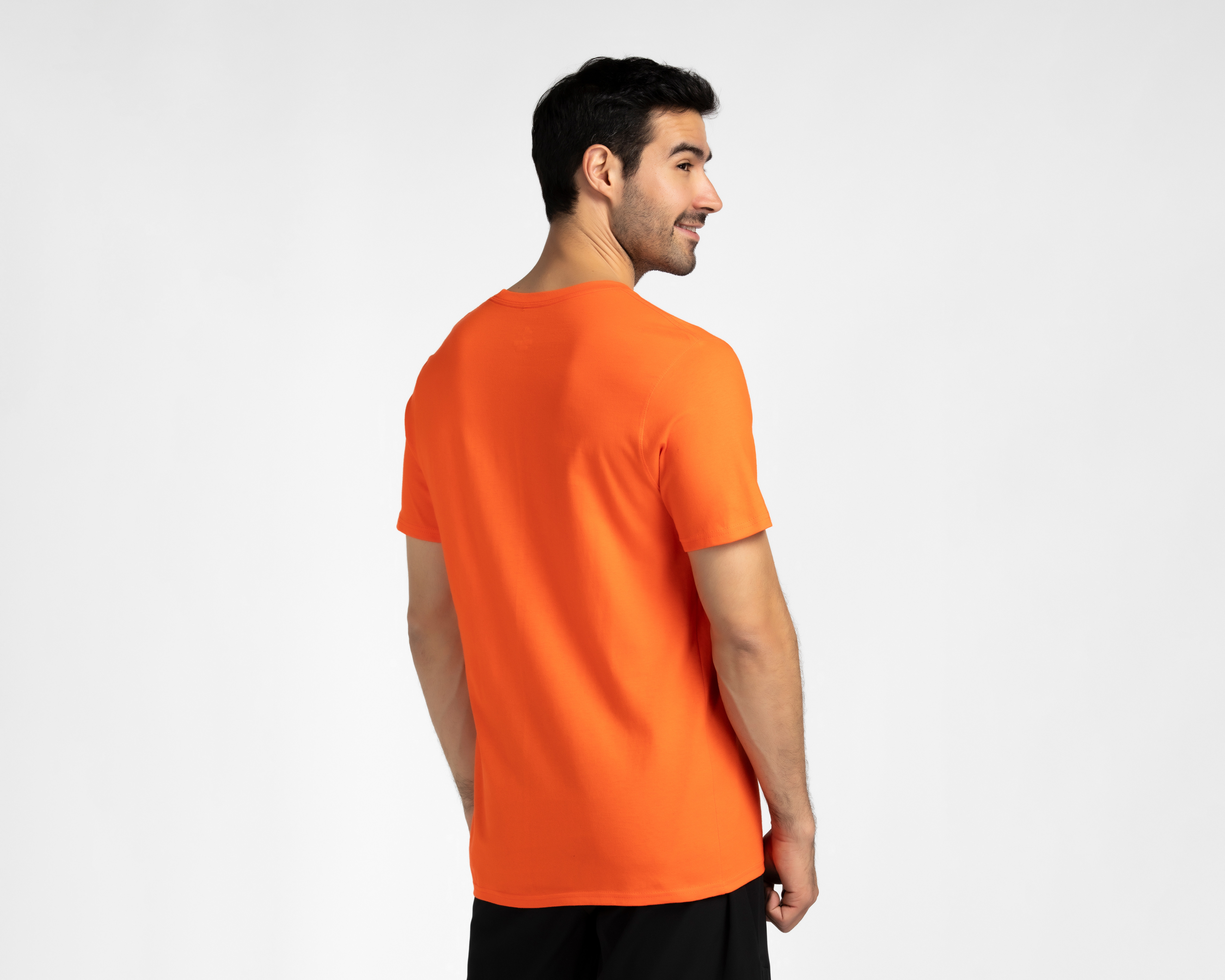 Foto 3 pulgar | Foto 2 | Playera de Entrenamiento Champion para Hombre