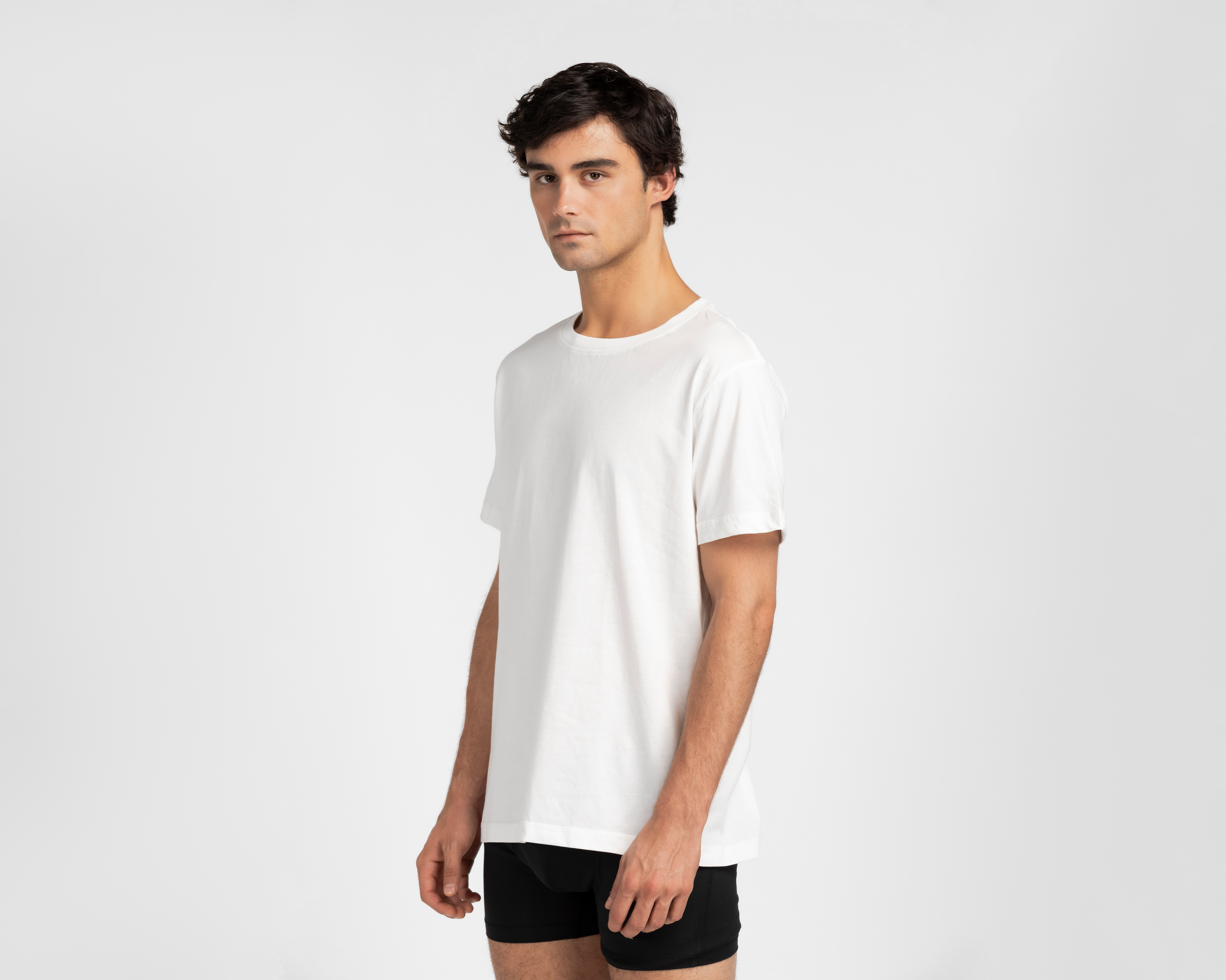 Foto 3 pulgar | Foto 2 | Playera Interior Cuello Redondo Wilson para Hombre 2 Piezas