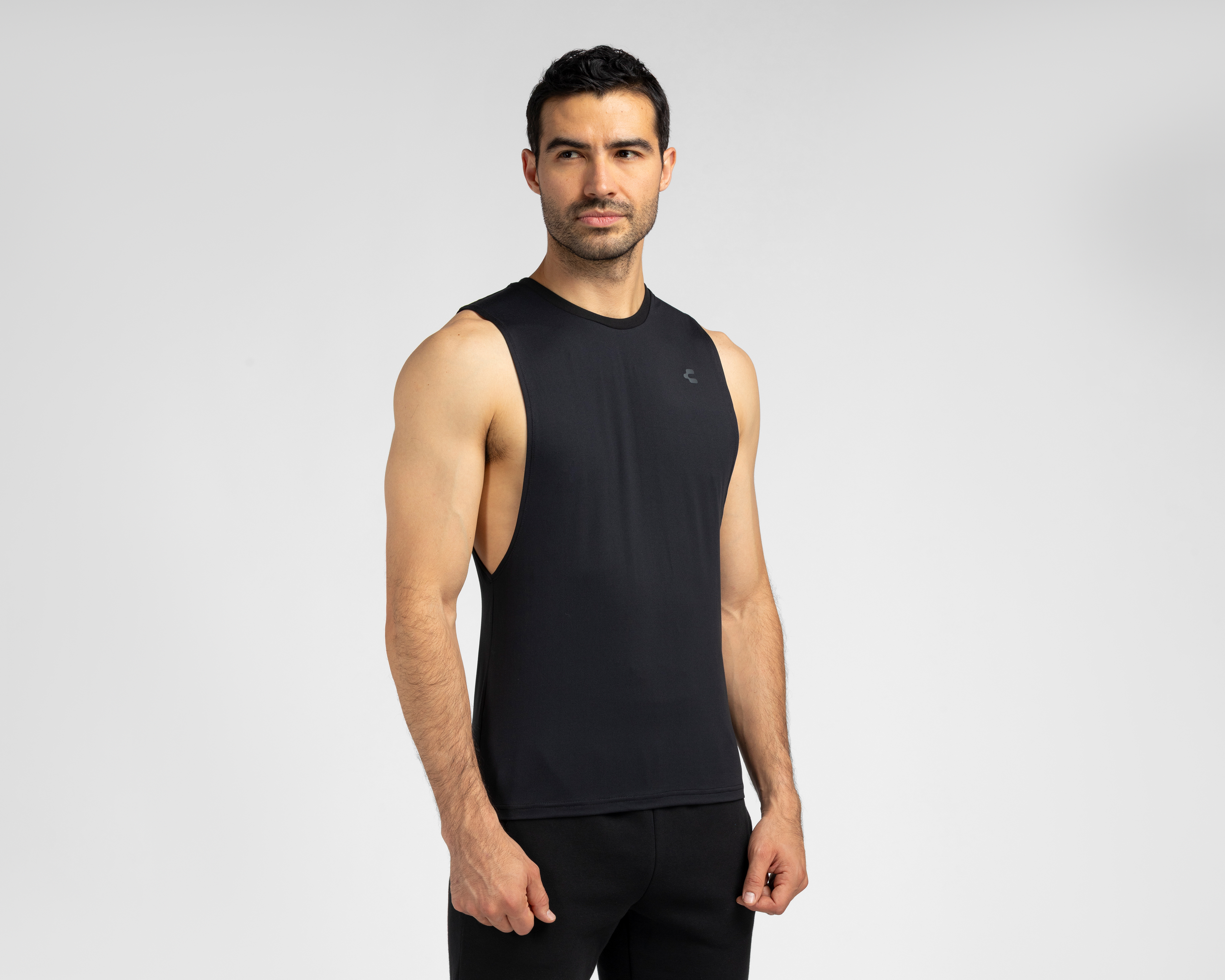 Foto 2 pulgar | Foto 1 | Playera Deportiva Charly para Hombre